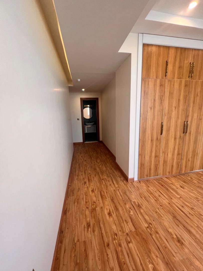 فروش آپارتمان 200 متر پاسداران نورگیر آکواریوم تکواحدی