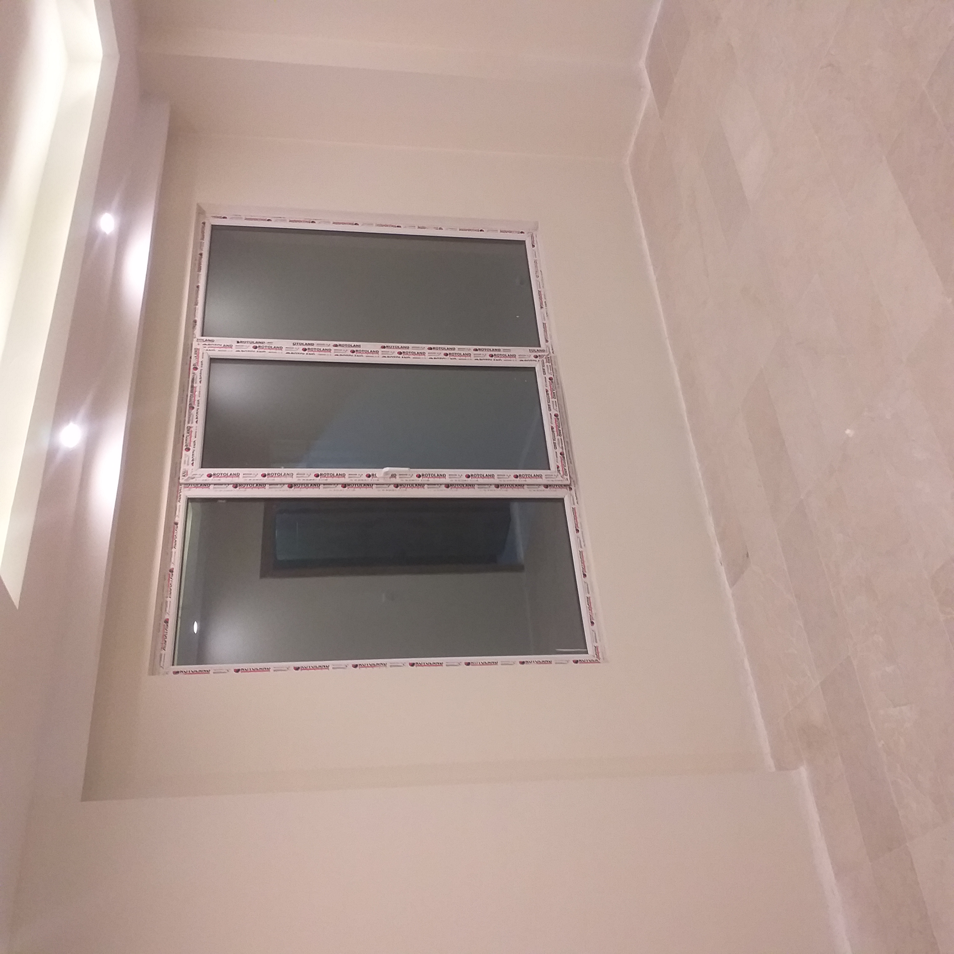 رهن آپارتمان 190 متری/ سه خواب/کلیدنخورده/4 پارکینگ