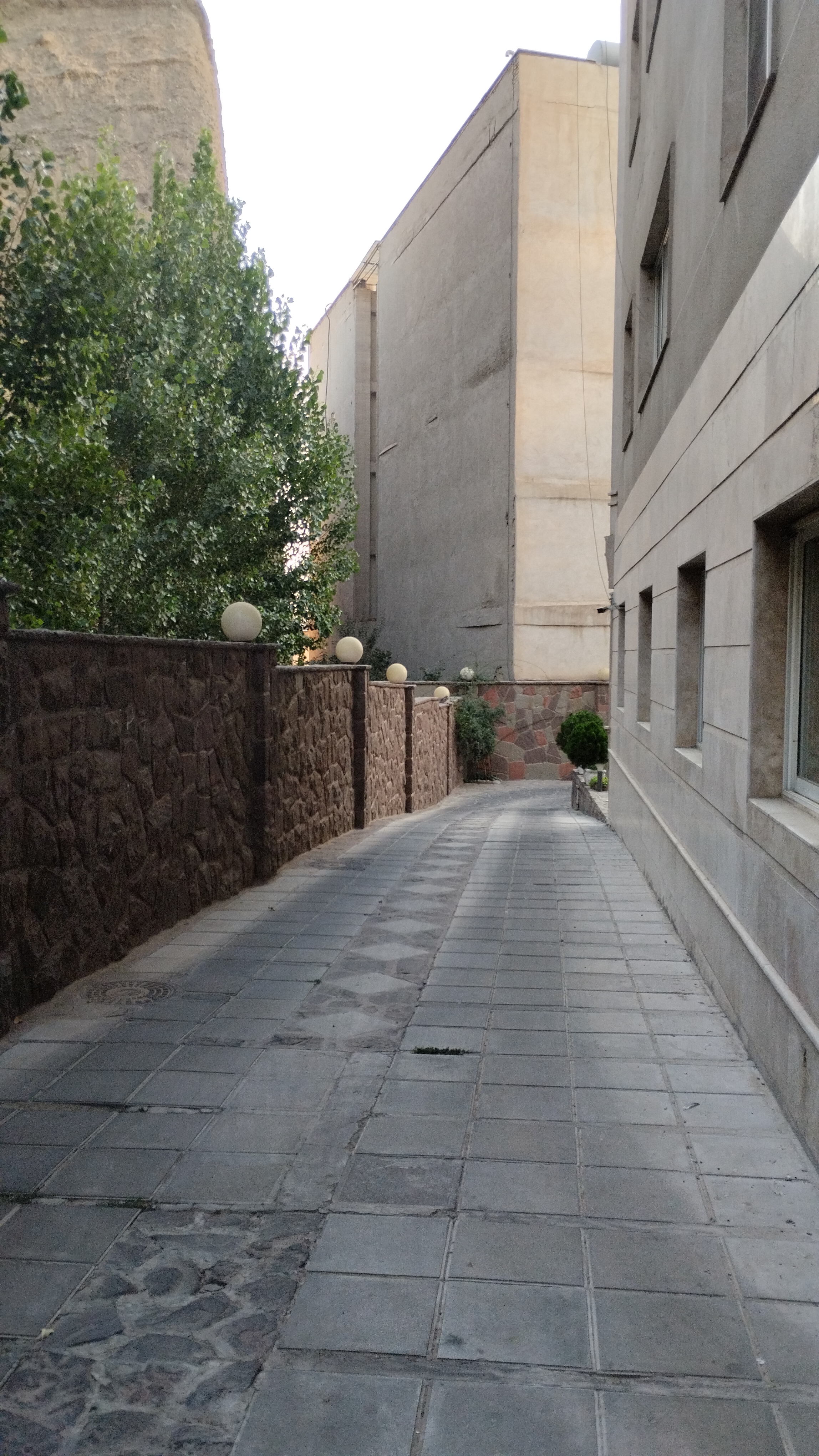 فروش آپارتمان 100 متر سوهانک 2 خواب فول امکانات