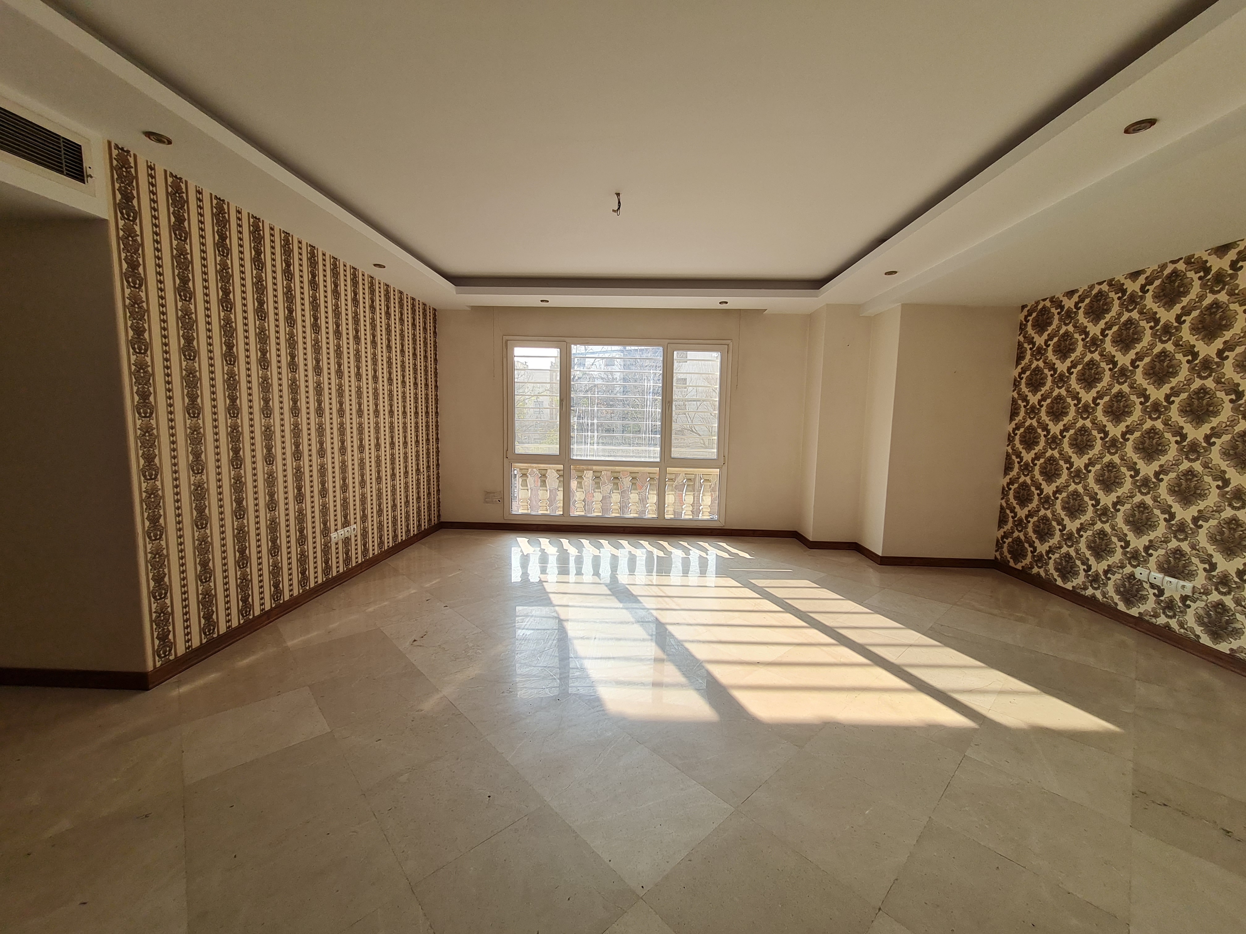 فروش آپارتمان 125 متر تاپ لوکیشن کیکاووس