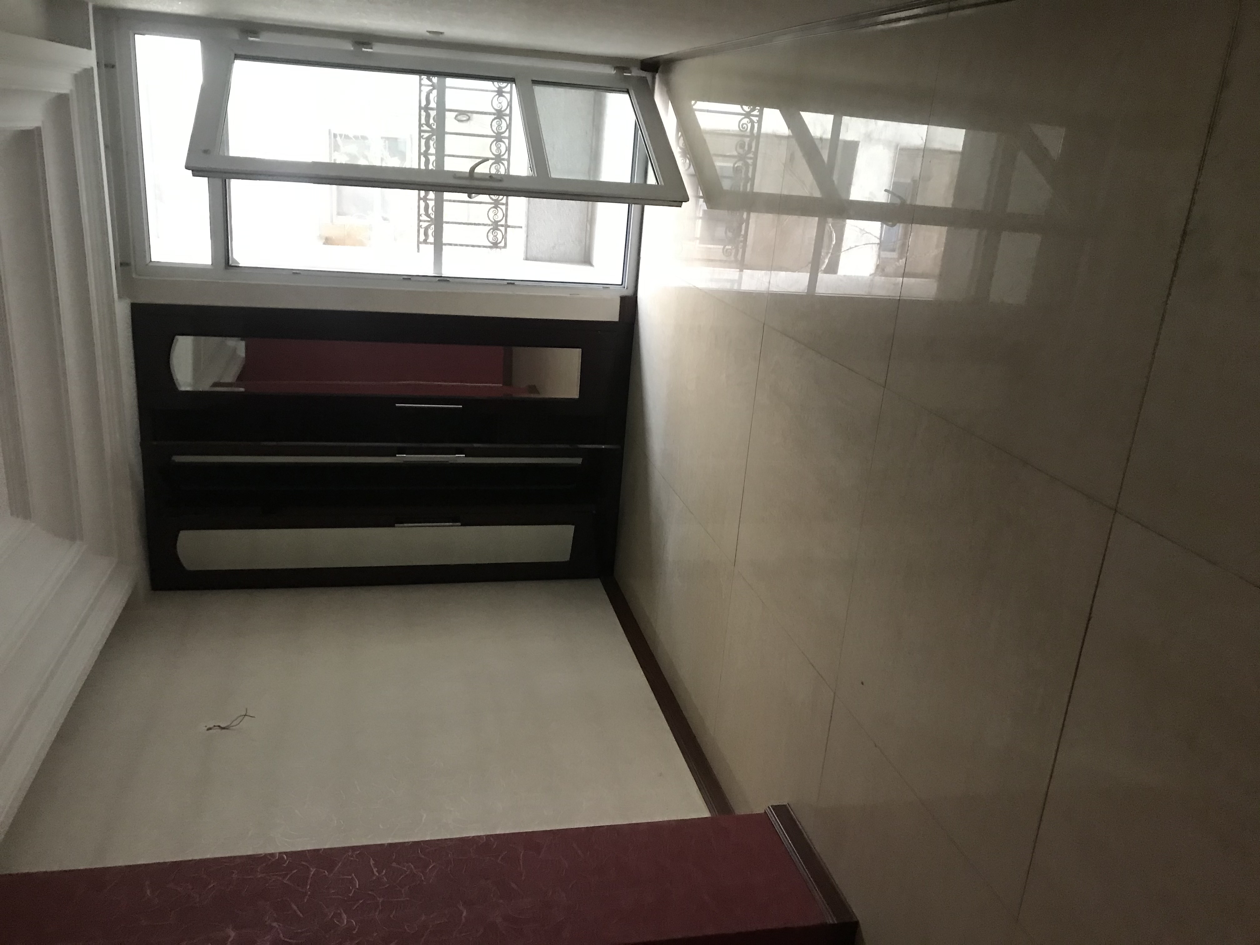 فروش آپارتمان 140 متر منظریه تاپ لوکیشن