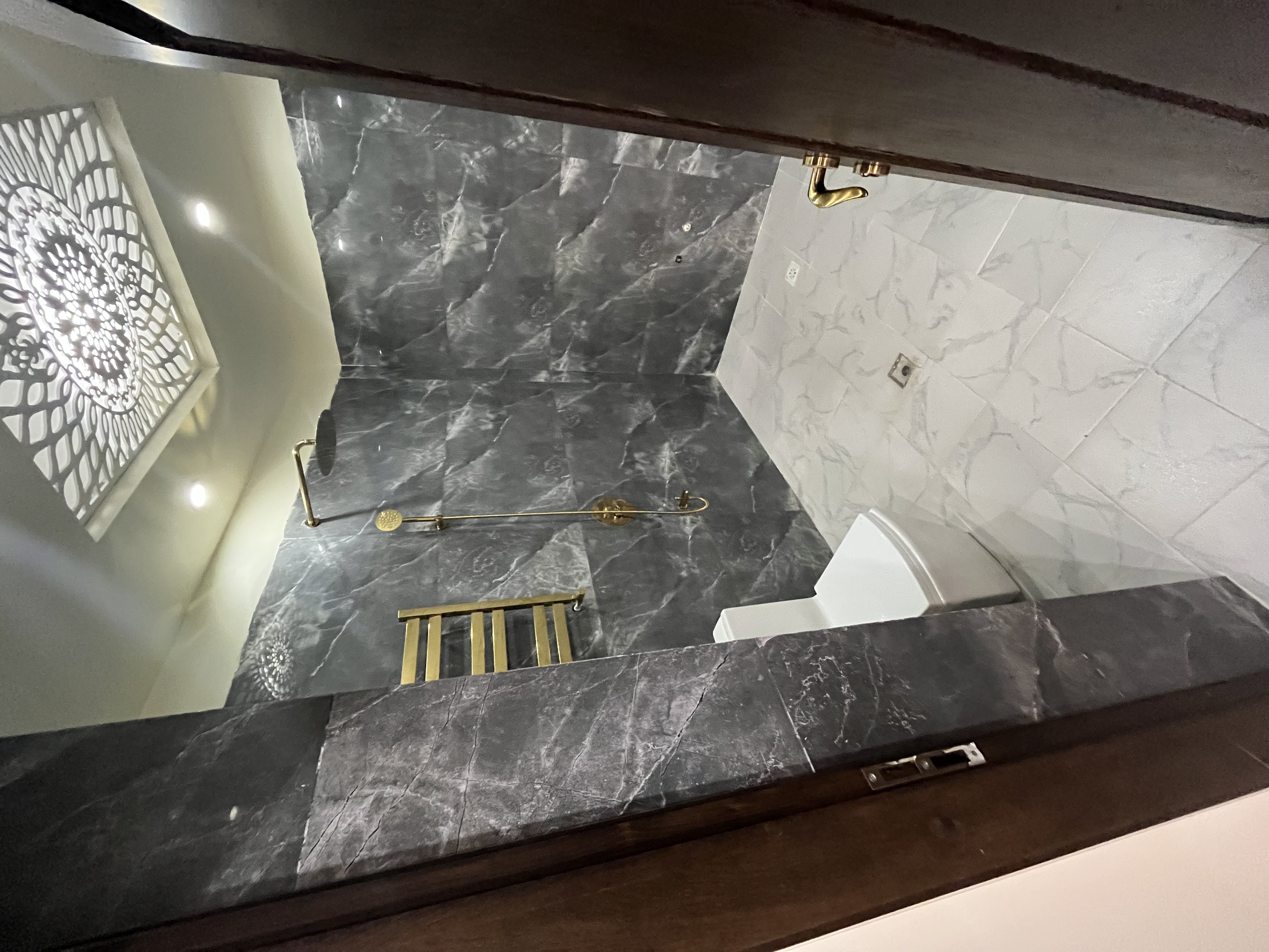 فروش آپارتمان 210 متر دروس تاپ لوکیشن