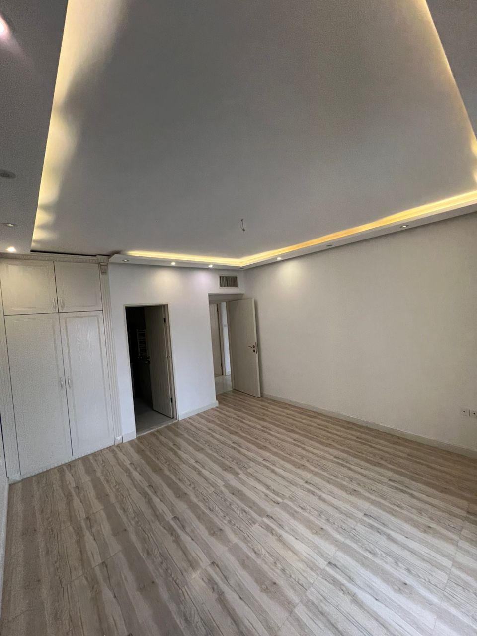 فروش آپارتمان 210متری فرمانیه