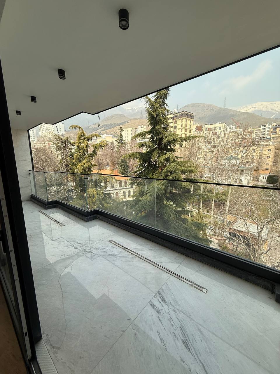 اجاره آپارتمان 230 متر مدرن دوبلکس نیاوران
