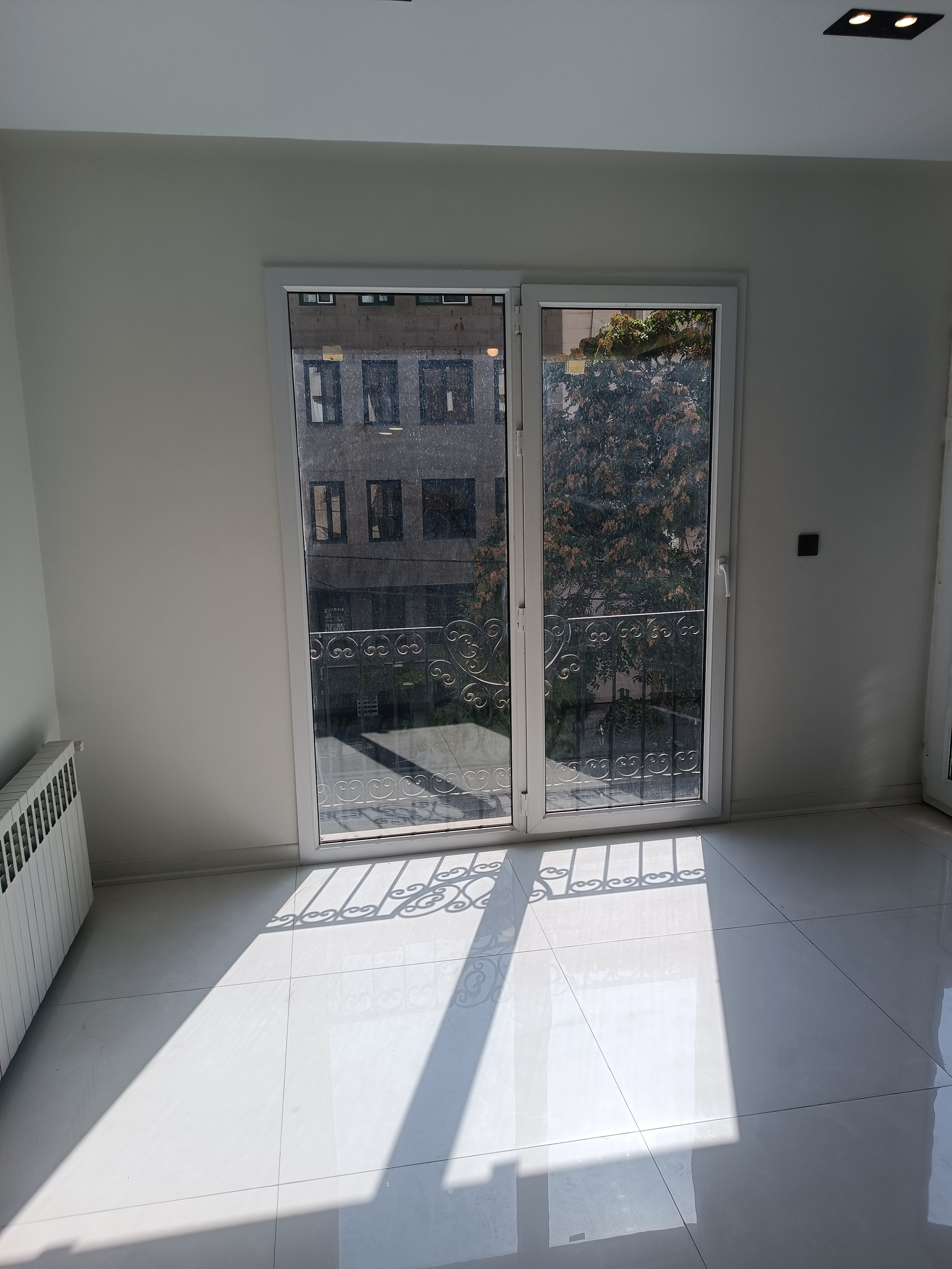 فروش آپارتمان 116 متر شهرک لاله 2 خواب فول بازسازی شده