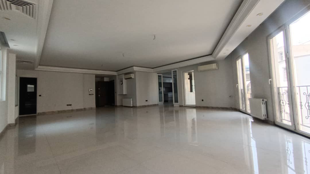 فروش آپارتمان 185متر فرمانیه شرقی سنبل