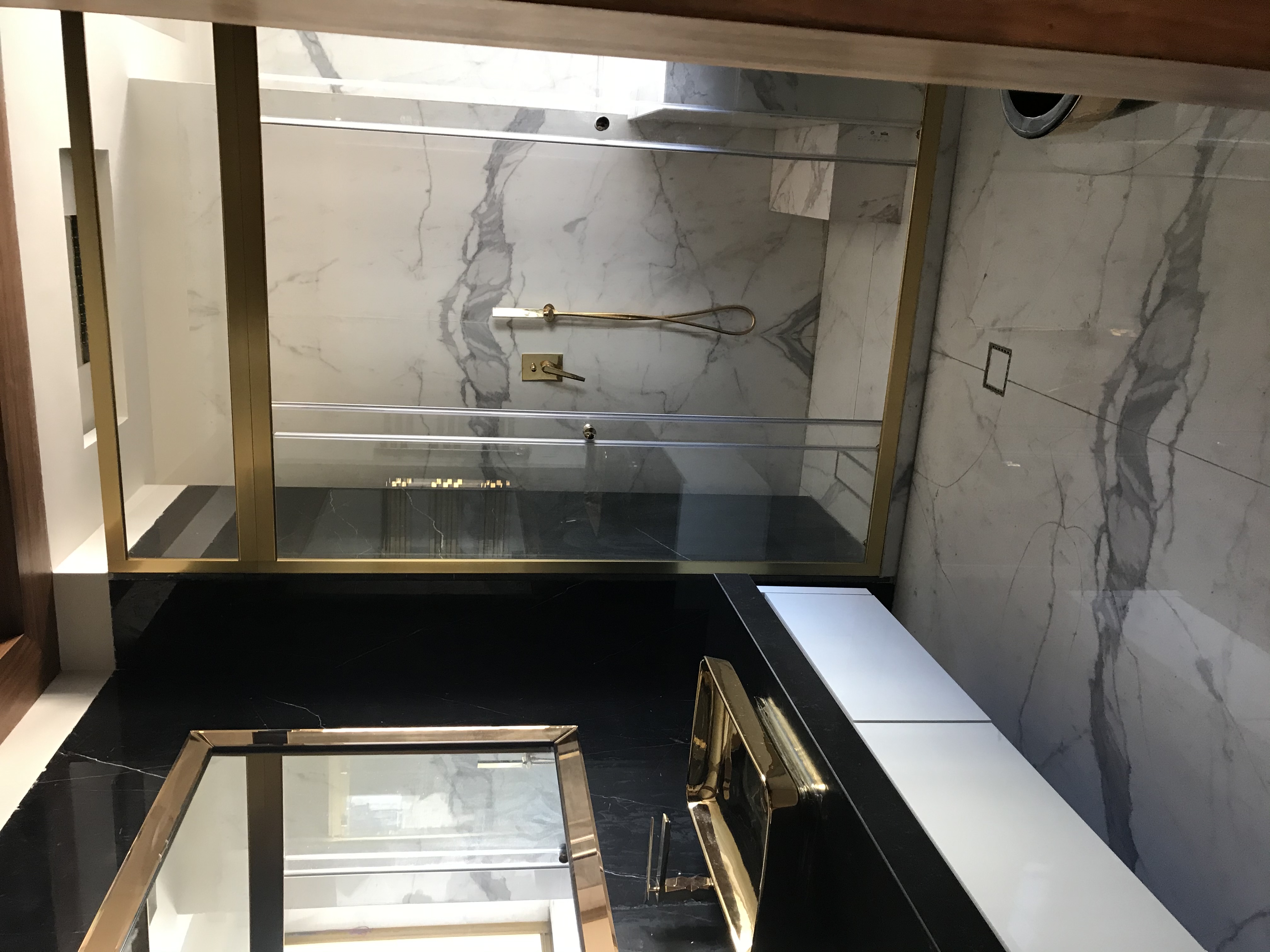 فروش آپارتمان 200 متر جهانتاب