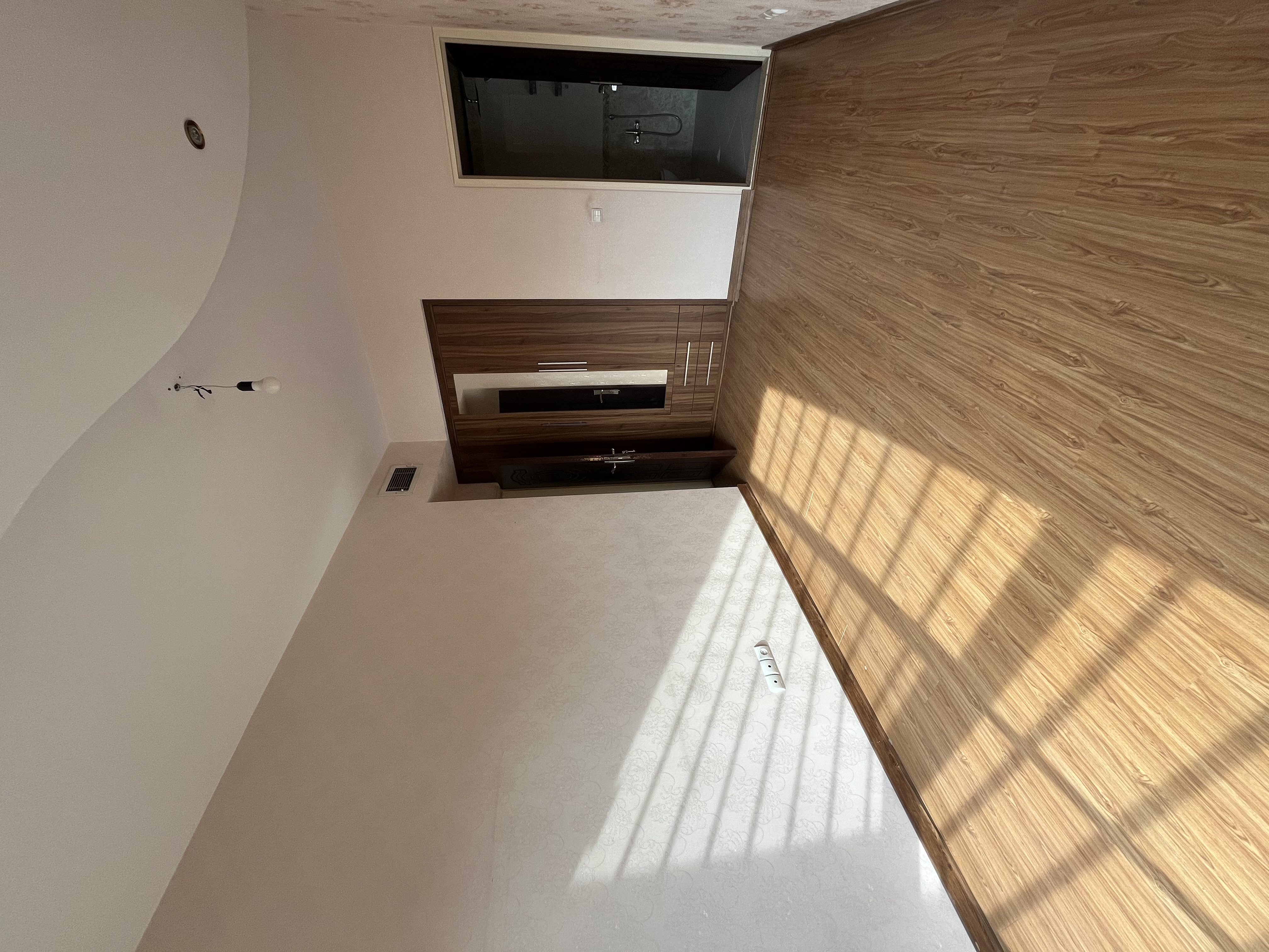 فروش آپارتمان 130 متر سه خواب 5 ساله در تاپ لوکیشن کیکاووس