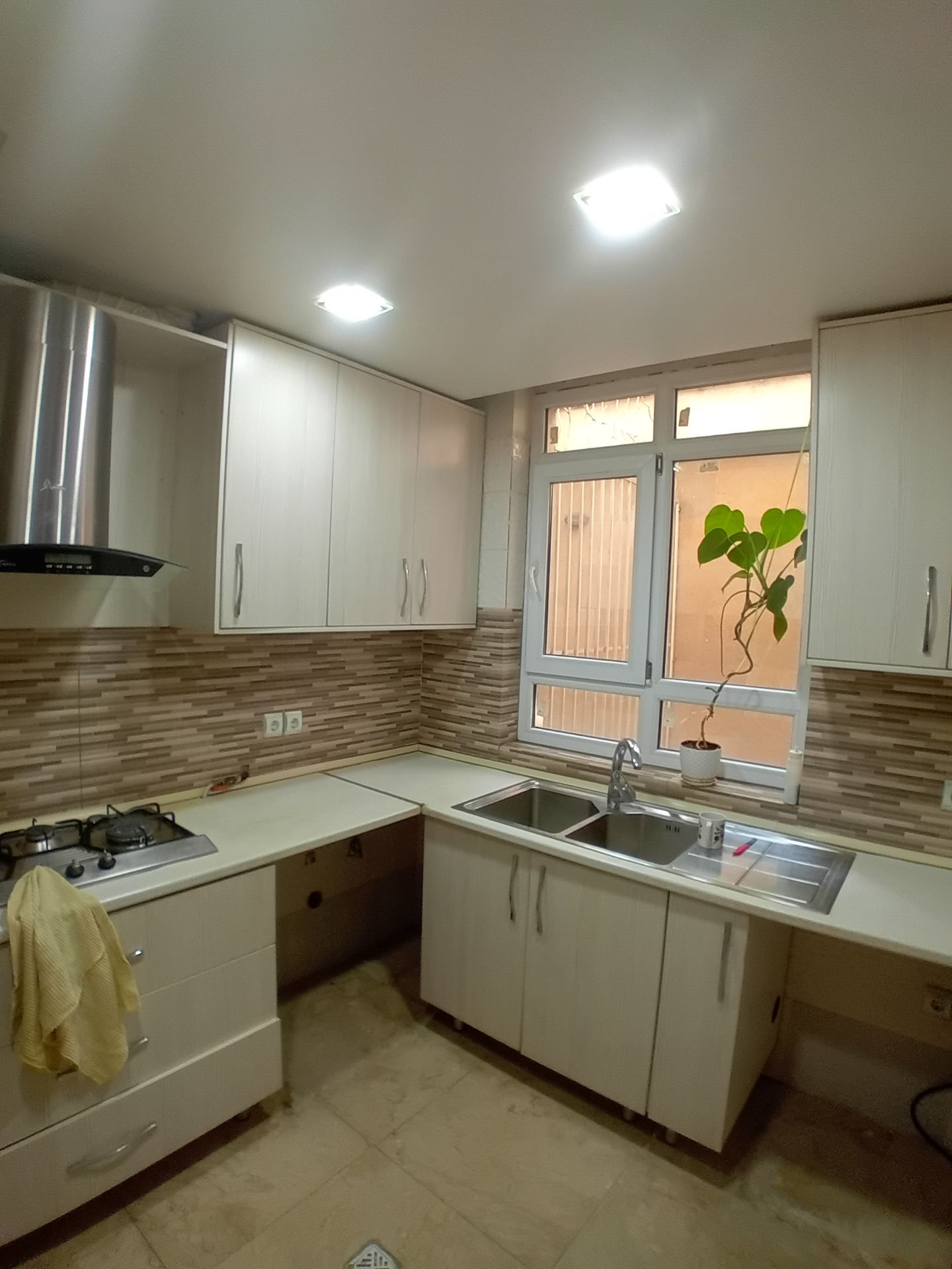فروش آپارتمان 75 متر سوهانک 2 خواب کم سن
