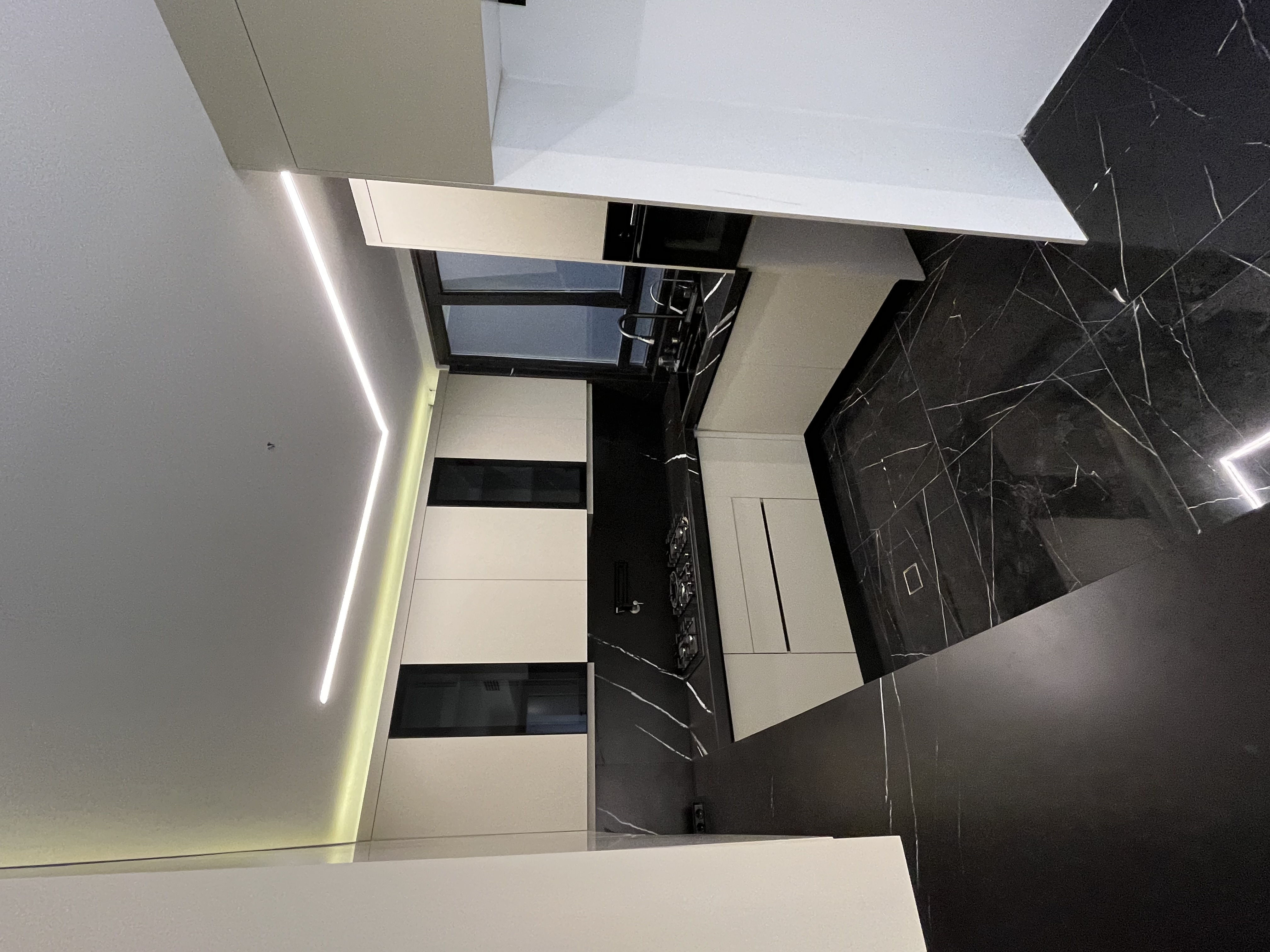 فروش آپارتمان 135 متر جهانتاب سه خواب تاپ لوکیشن