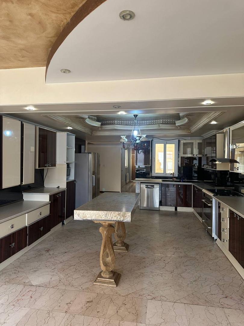اجاره آپارتمان 220 متر دولت غرق نور تاپ لوکیشن