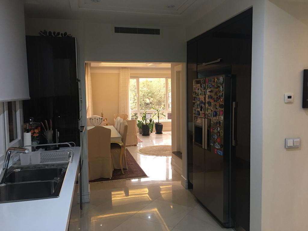 اپارتمان 250متری سه خواب فول