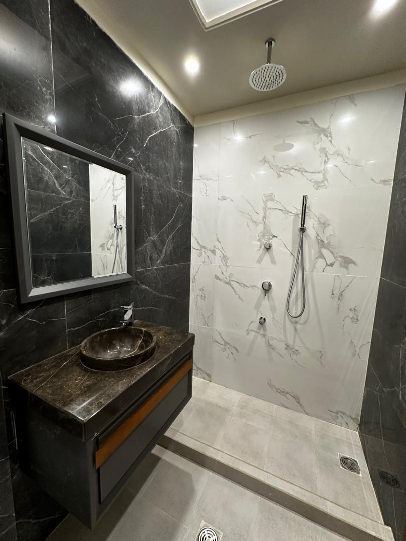 فروش آپارتمان 155 متر جهانتاب رو به آفتاب تاپ لوکیشن