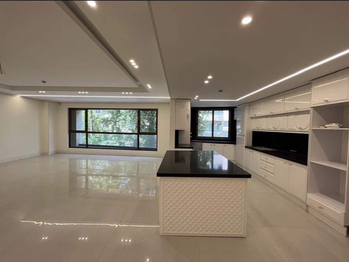 فروش آپارتمان 137متر اختیاریه فول مشاعات