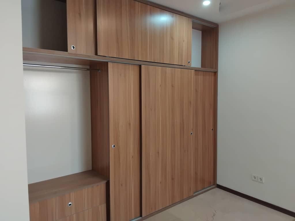 فروش آپارتمان 105 متر دولت کم واحد