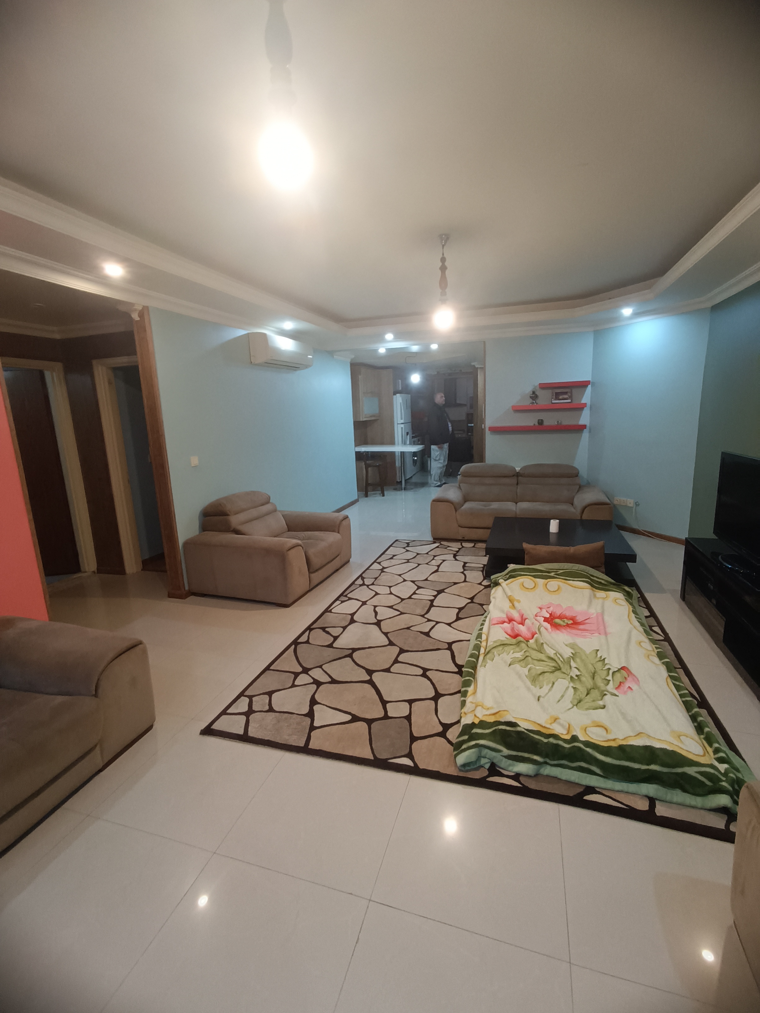 فروس آپارتمان 105 متر شهرک لاله بالکن دار