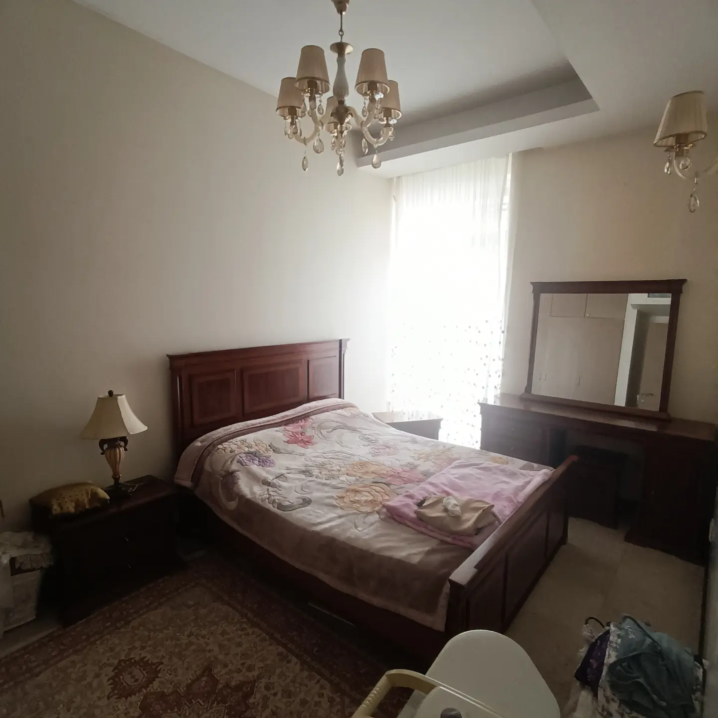 فروش آپارتمان 75 متر شهرک لاله  2 خواب سرایداری مقیم