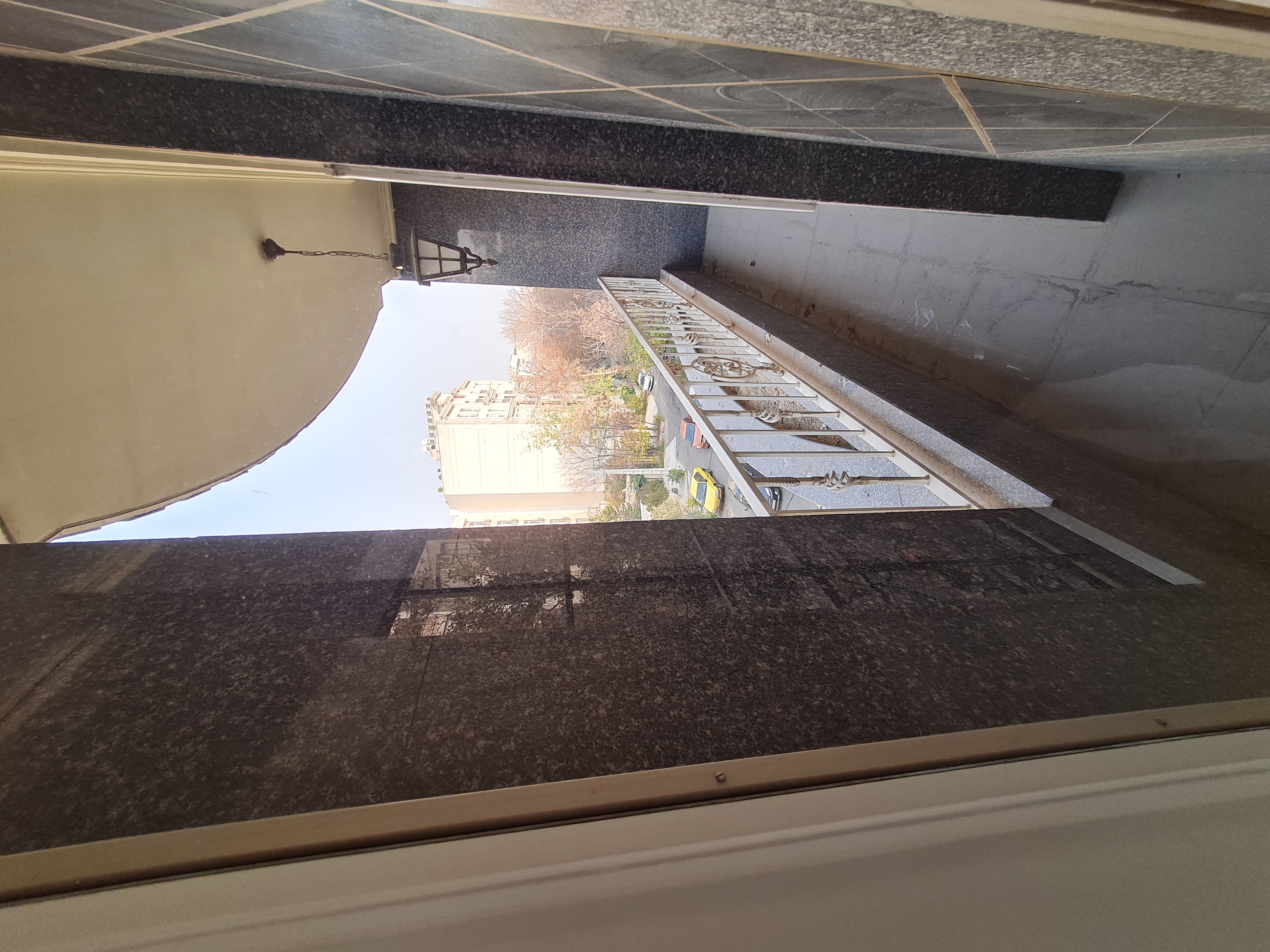 فروش‌ آپارتمان 165 متر تاپ لوکیشن کیکاووس