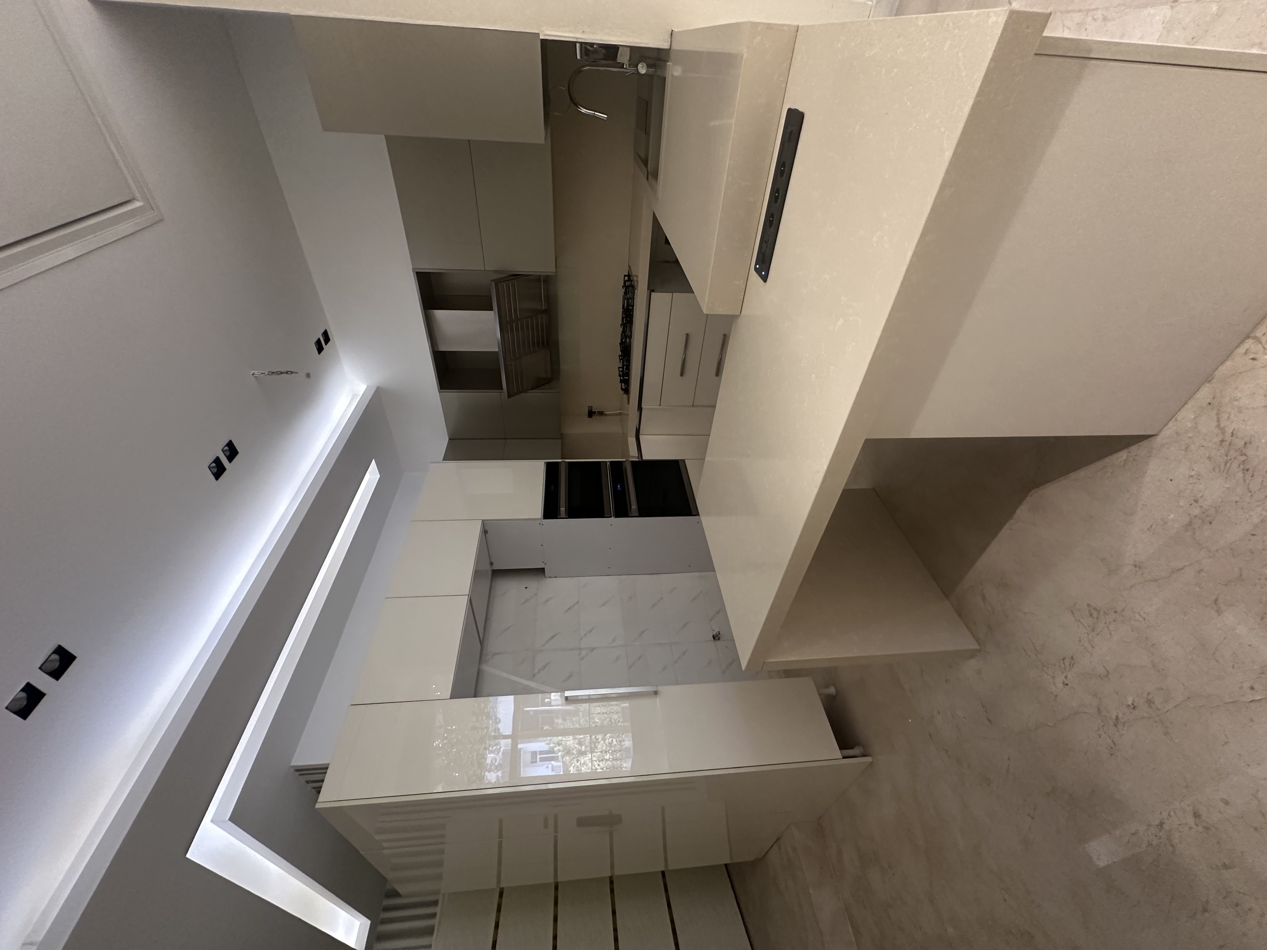 اجاره آپارتمان 275متر سنبل