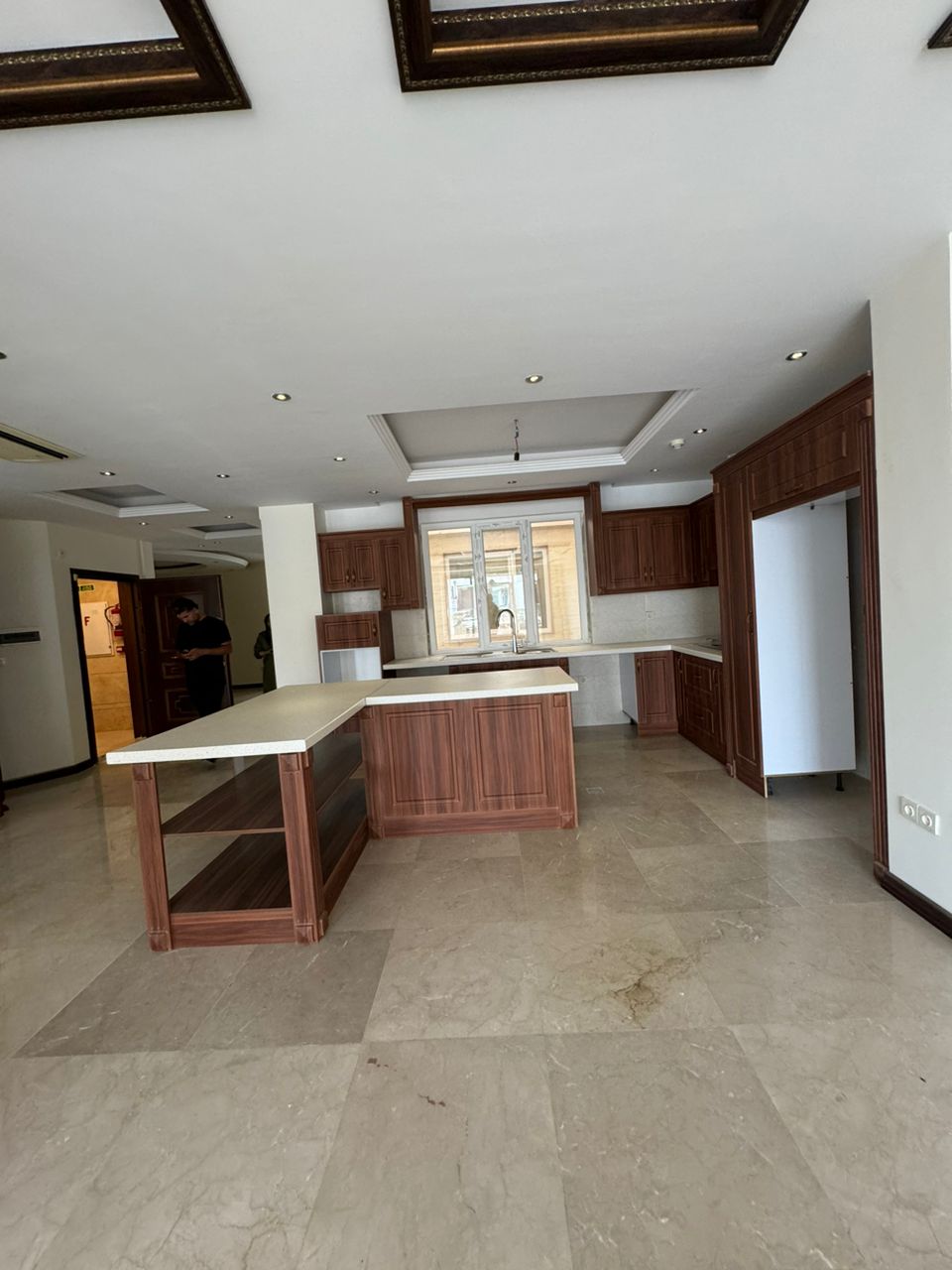 اجاره اپارتمان 224 نیاوران