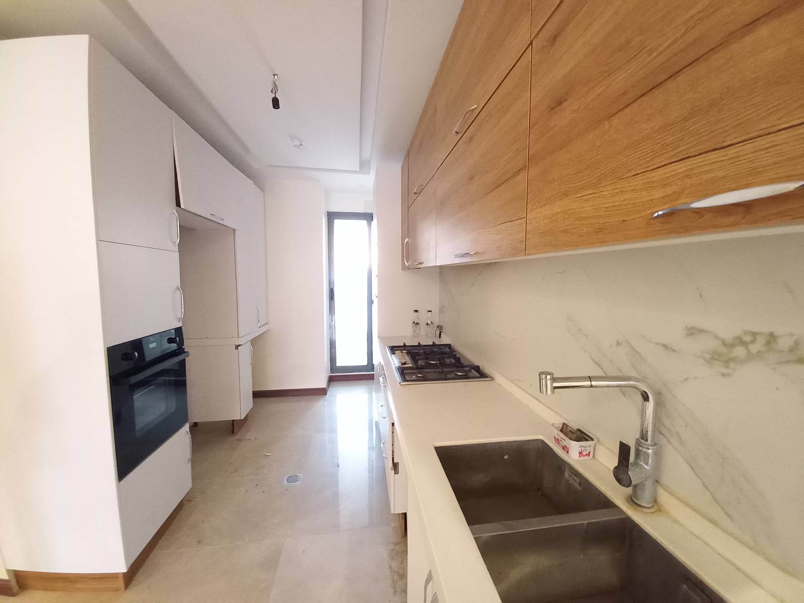 فروش آپارتمان 95 متر فرمانیه غربی تاپ لوکیشن