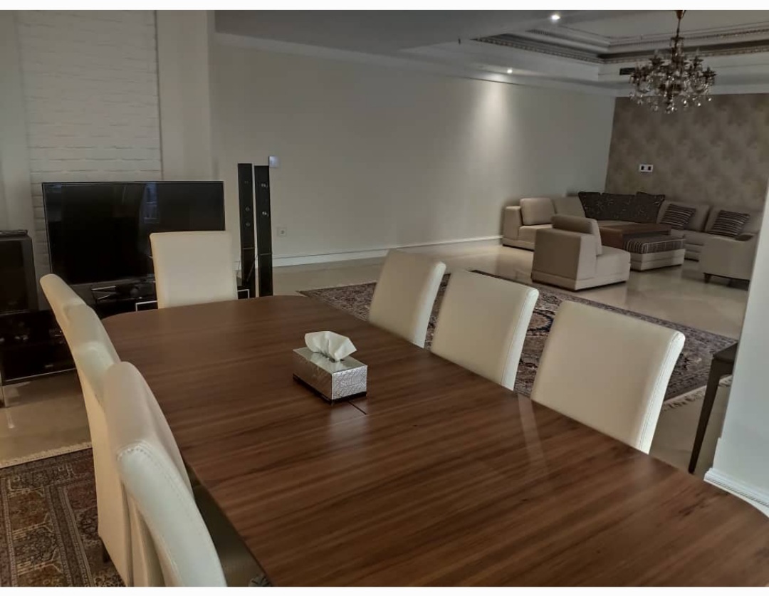 فروش آپارتمان نیاوران 183 متر ویو  کلید نخورده امنیت لوکیشن سرمایه گذاری