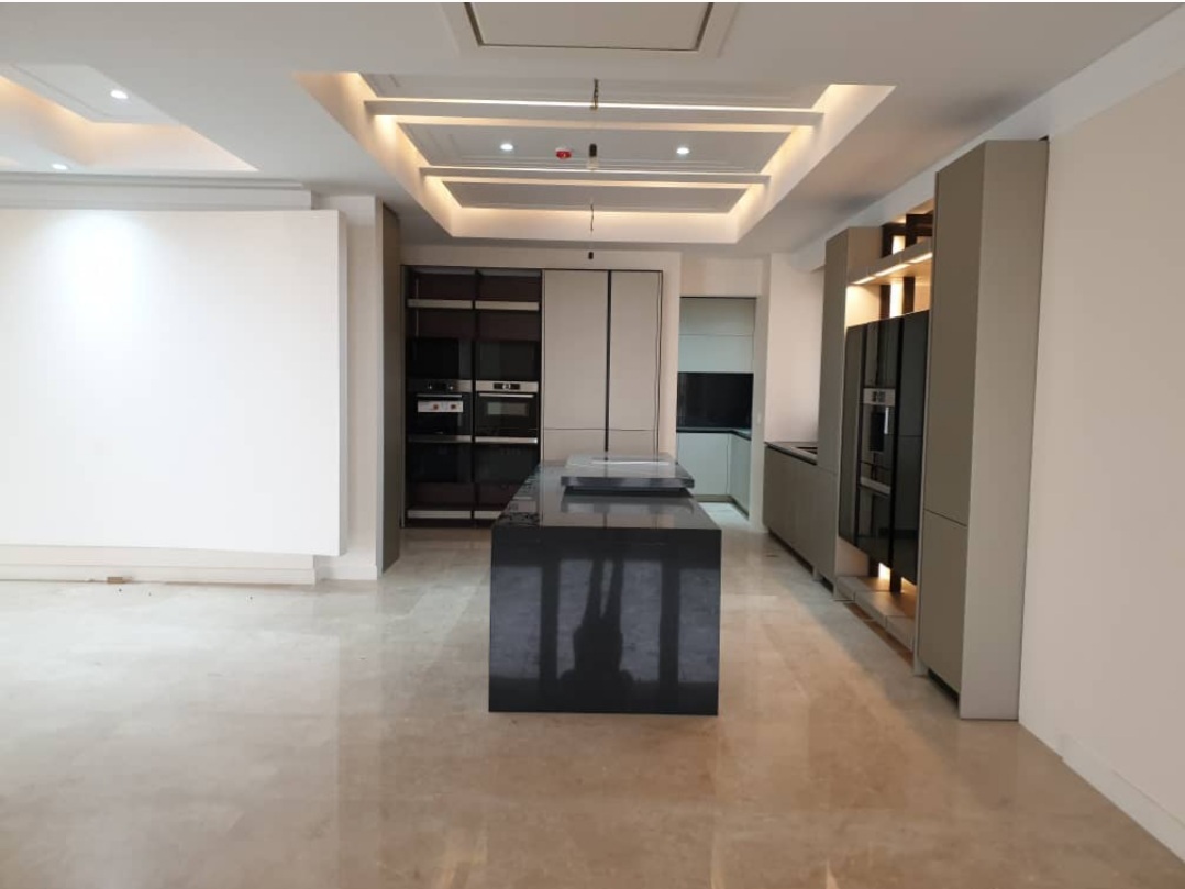 فروش آپارتمان کامرانیه 243 متر ویو ، شرایطی و تهاتر