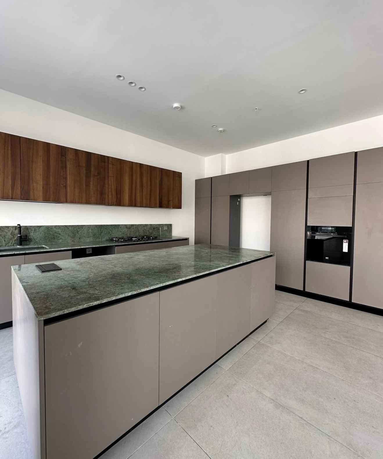 فروش آپارتمان 220 متر دیباجی نوساز