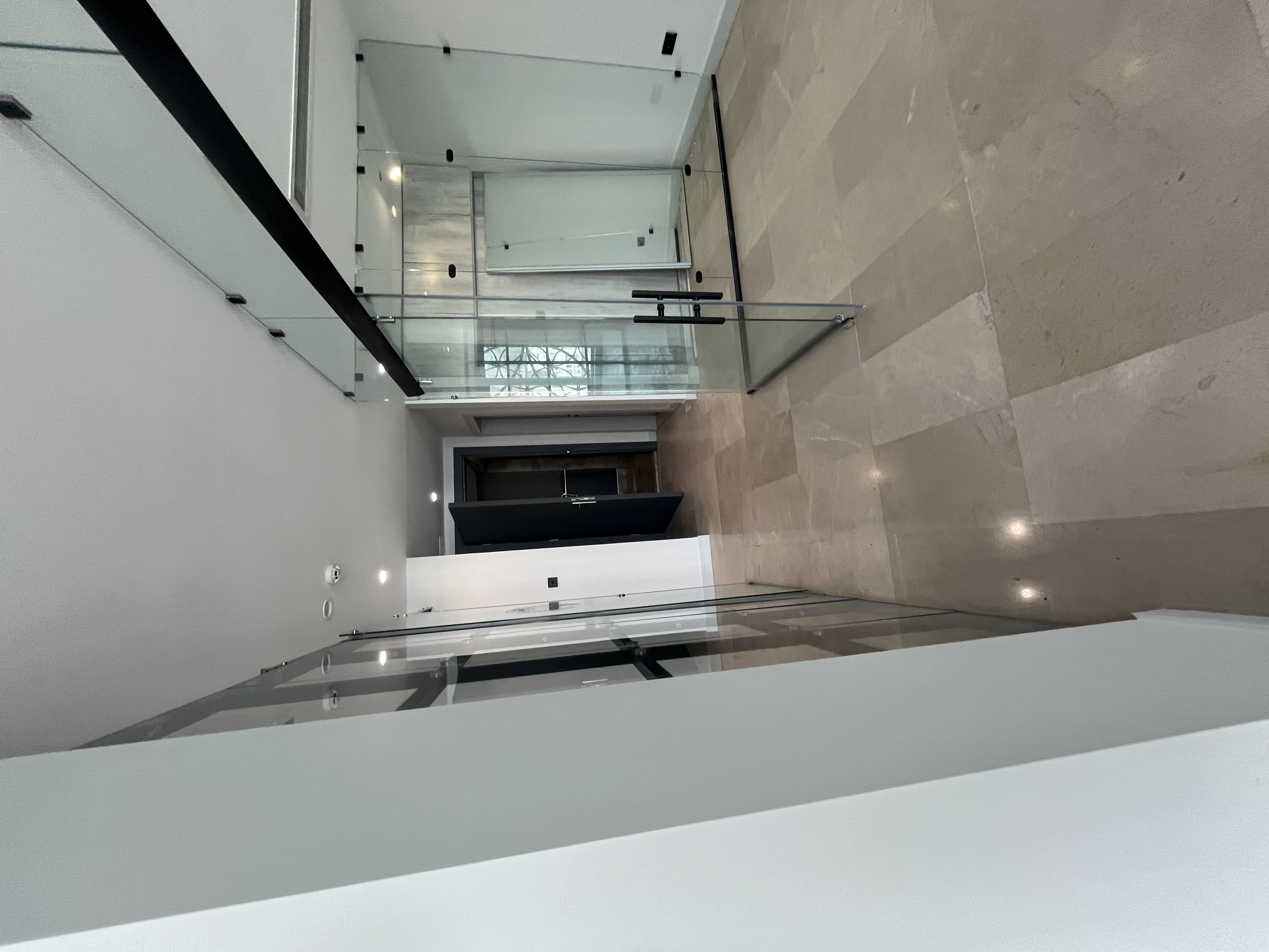 موقعیت اداری 80 متر در برج برند