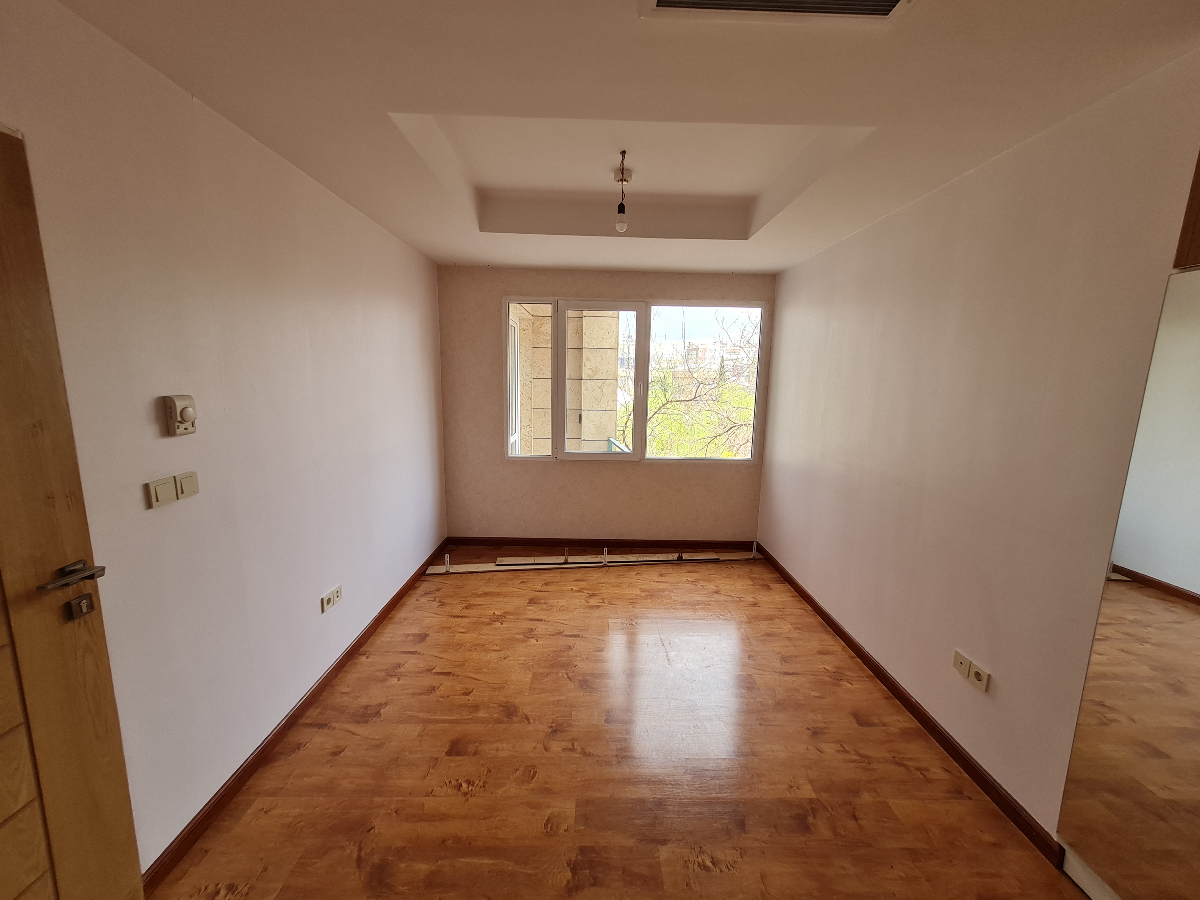 فروش آپارتمان 125 متر تاپ لوکیشن اقدسیه