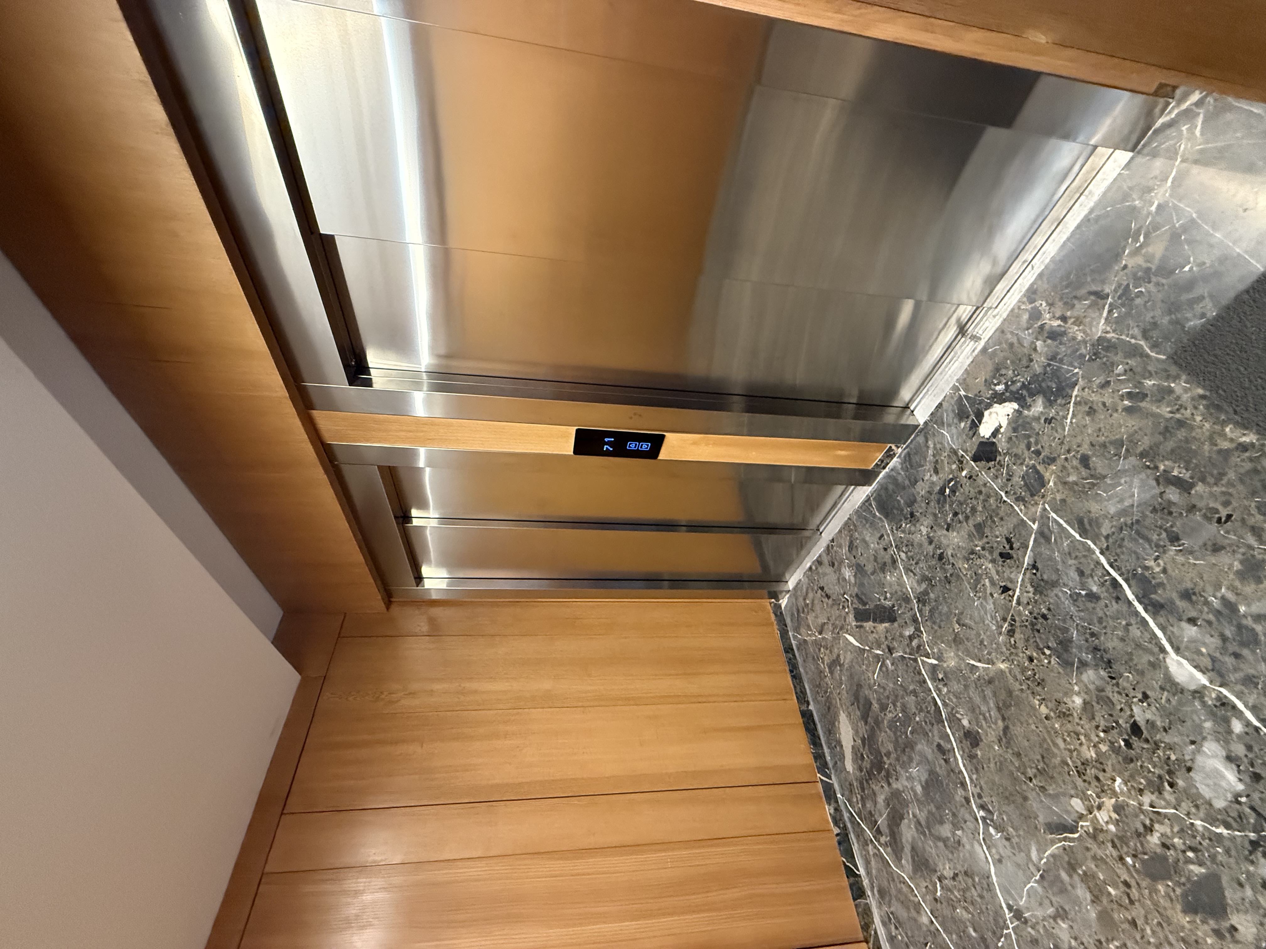 اجاره آپارتمان 300 متر نیاوران فول مشاعات ویو ابدی