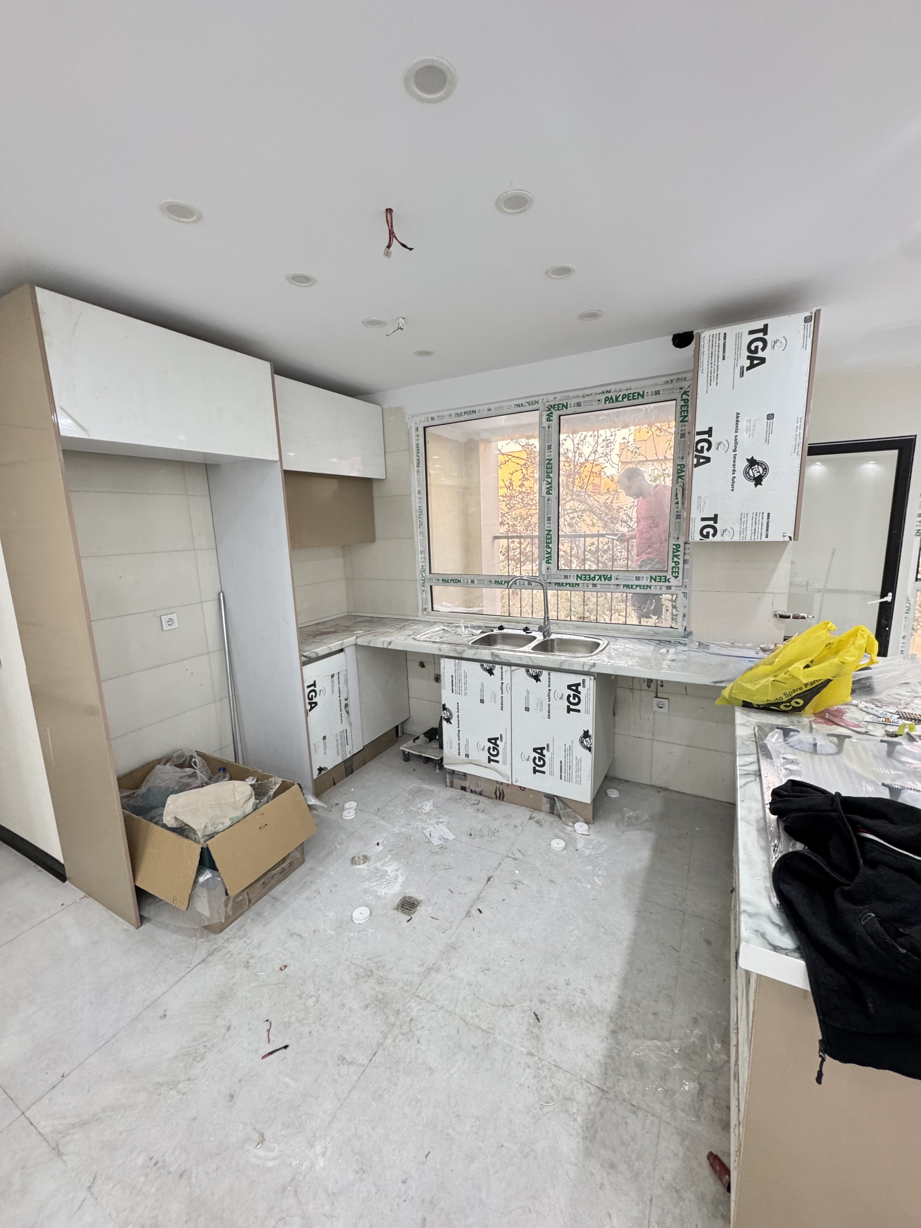 اجاره اپارتمان 127 متر فدک فول امکانات کلید نخورده