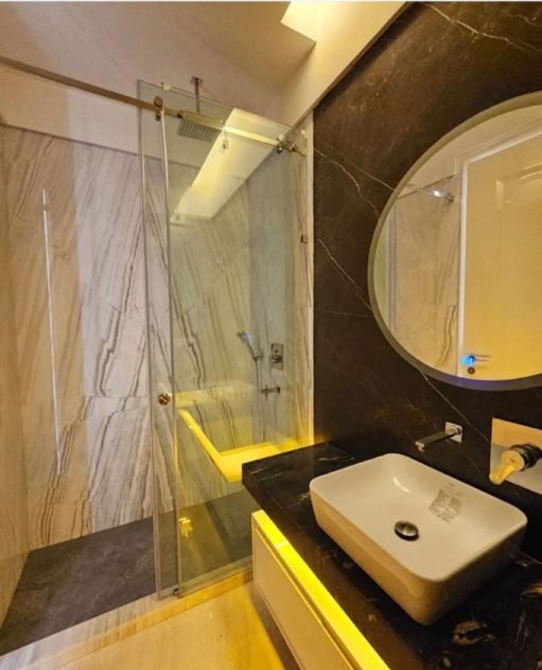 فروش آپارتمان 200 متر دیباجی جنوبی نوساز کلید نخورده