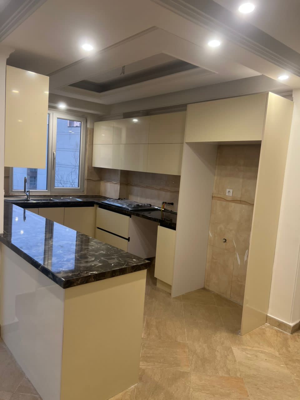 اجاره آپارتمان 120متر مربع تاپ لوکیشن فرمانیه