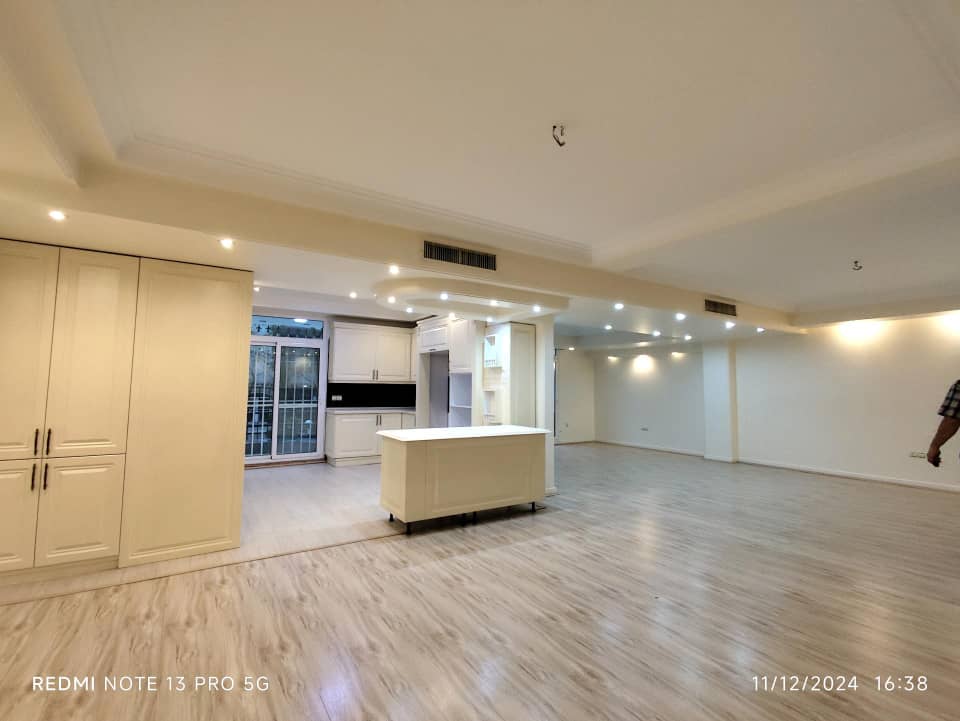 اجاره آپارتمان 185 متری در نیاوران