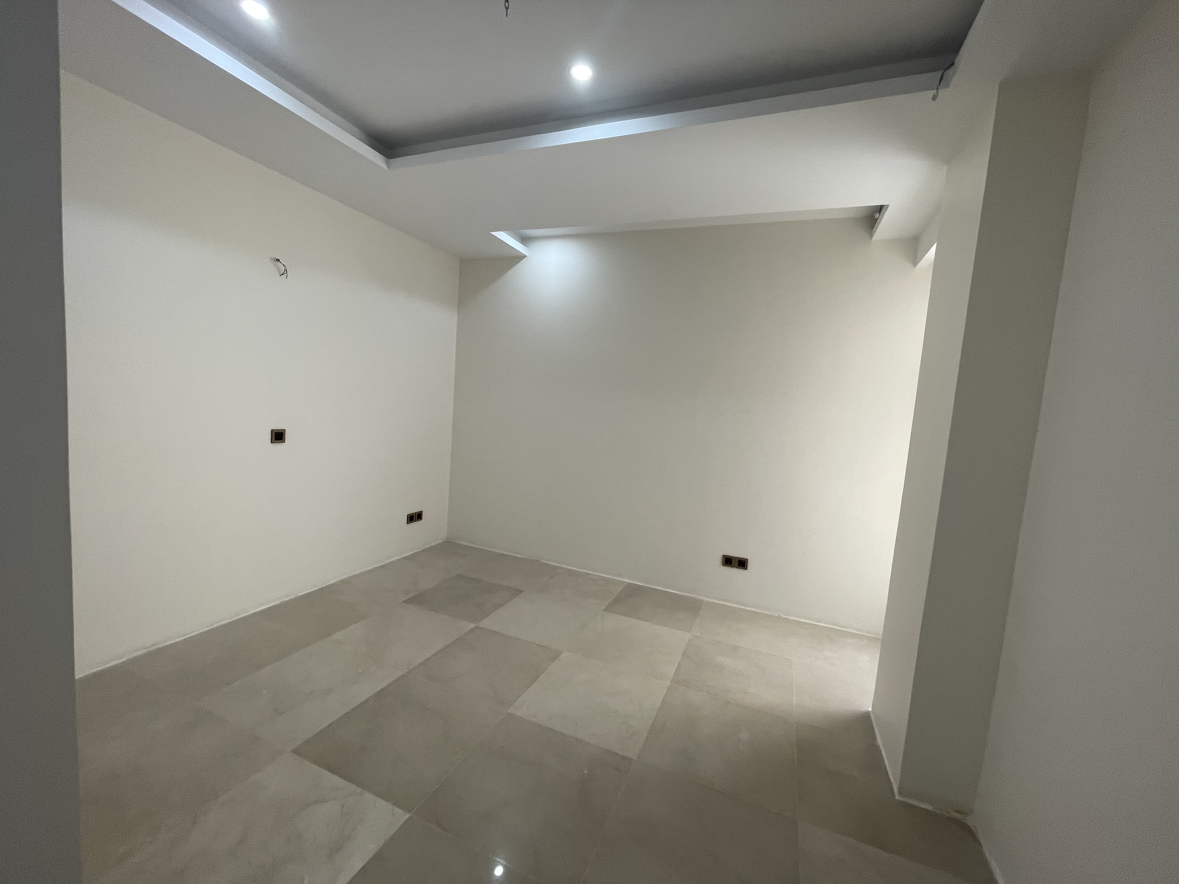 اجاره اپارتمان 165متر حکمت