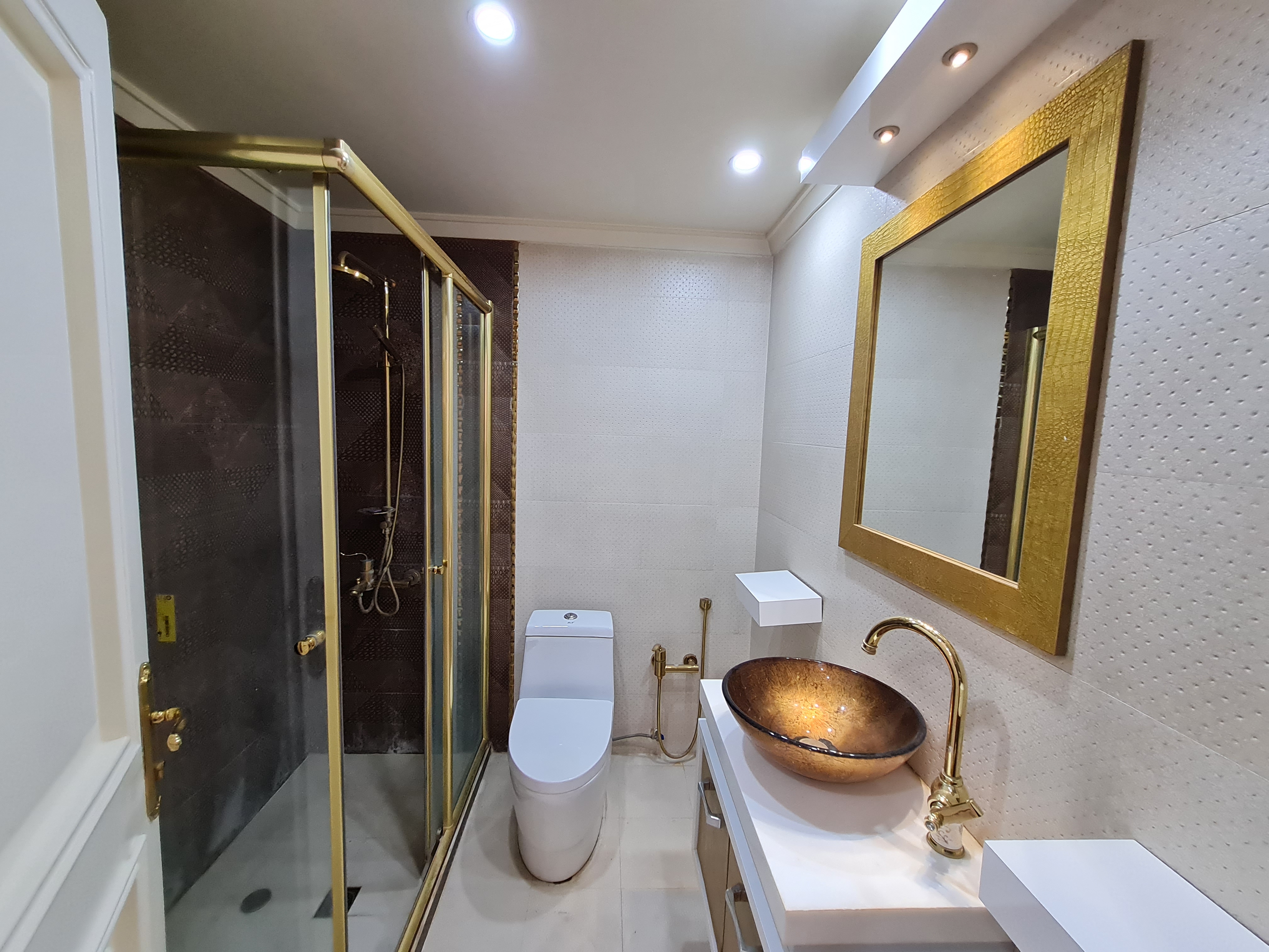 فروش آپارتمان 200 محسنیان دروس