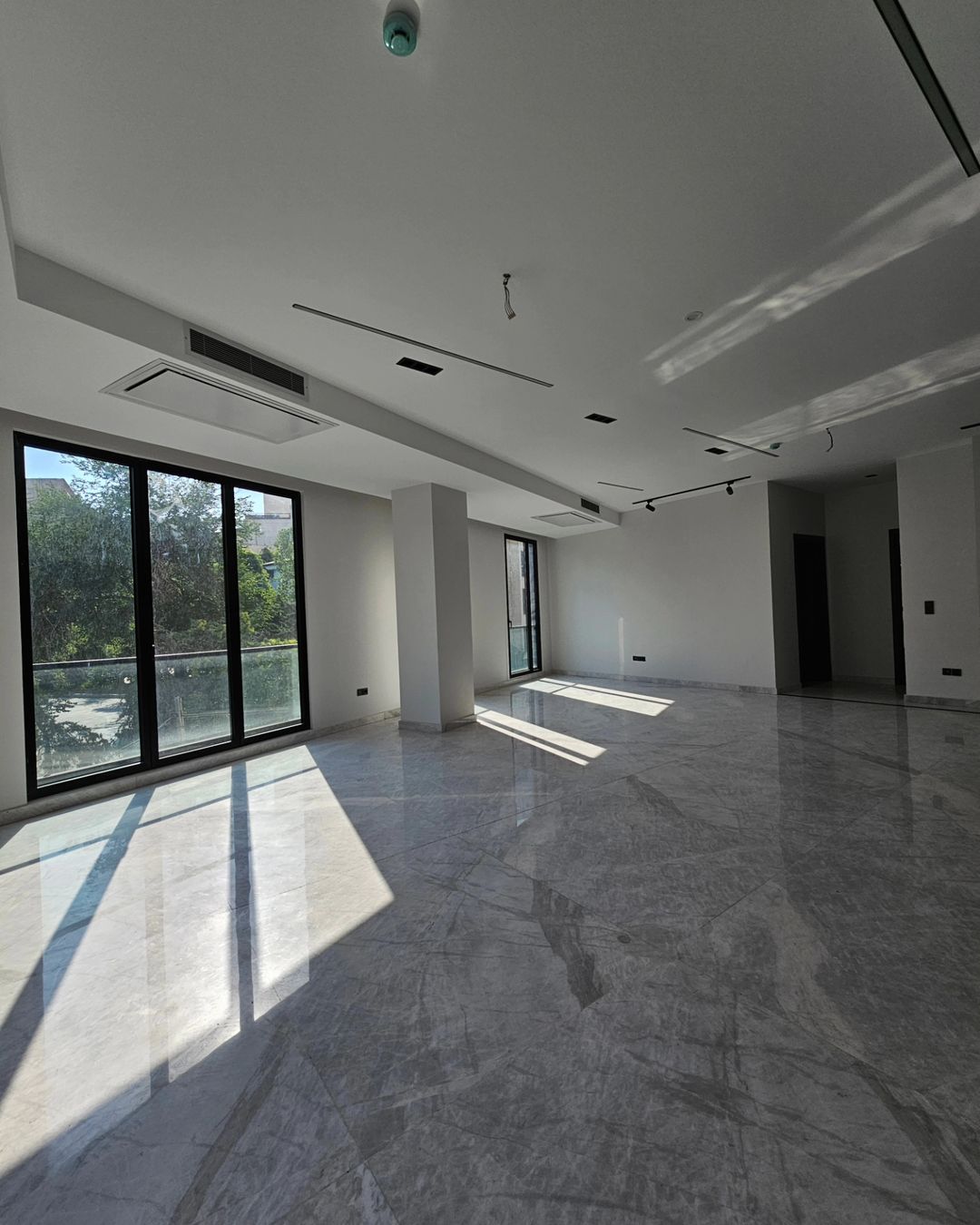 فرمانیه سنبل 260متر 4خواب 2مستر تک واحدی