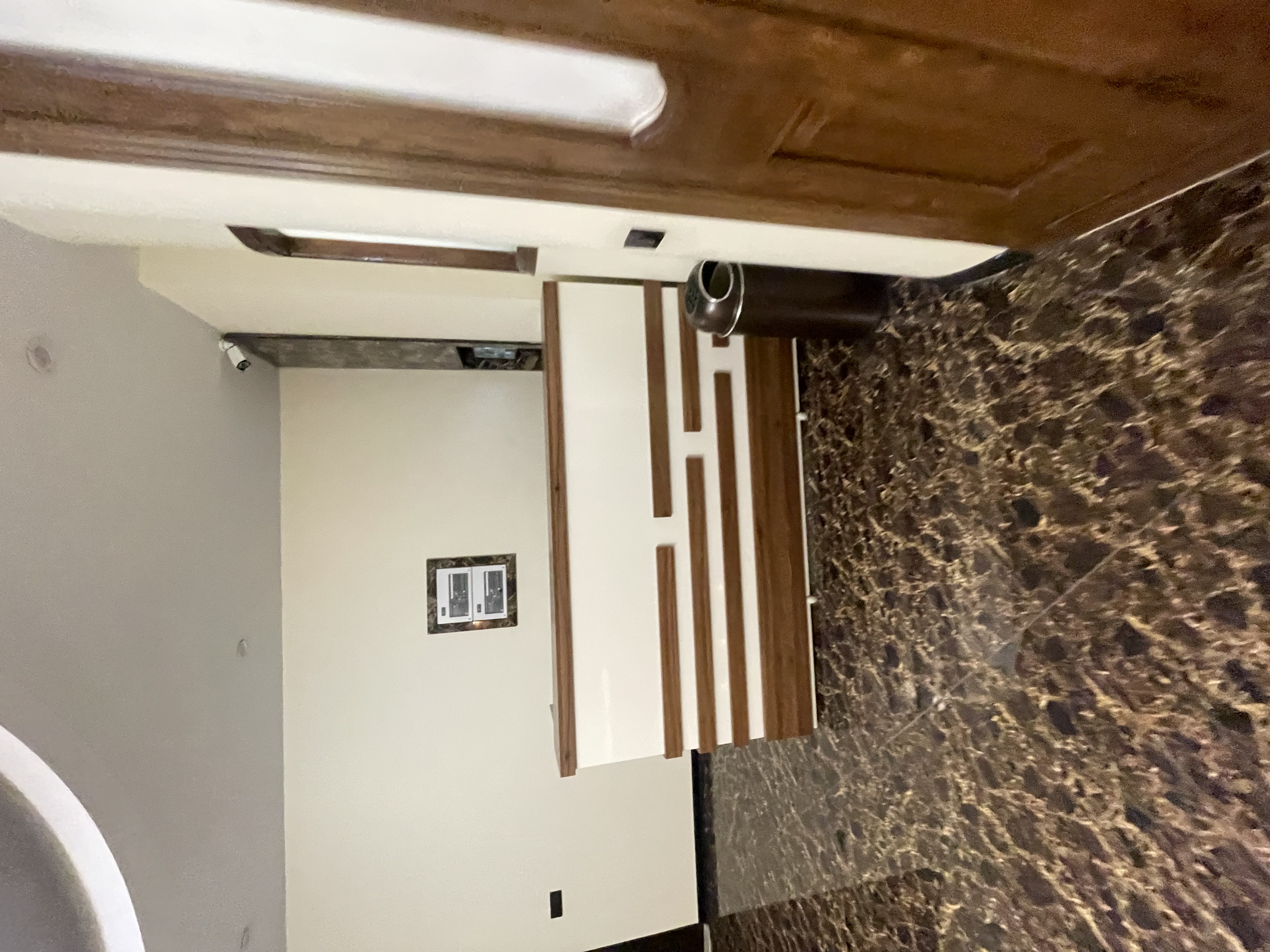 فروش آپارتمان 121 متر فرمانیه شرقی فول بازسازی مدرن