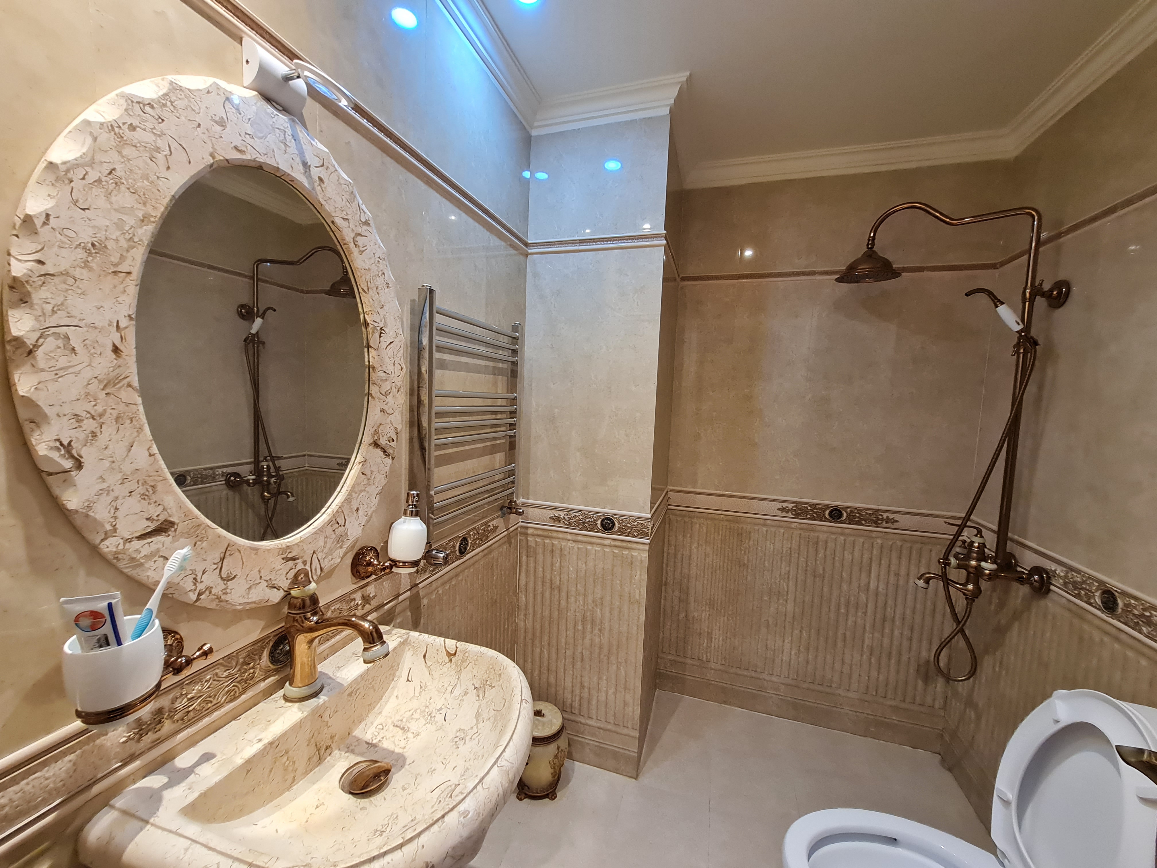 فروش آپارتمان 90 متر دیباجی جنوبی