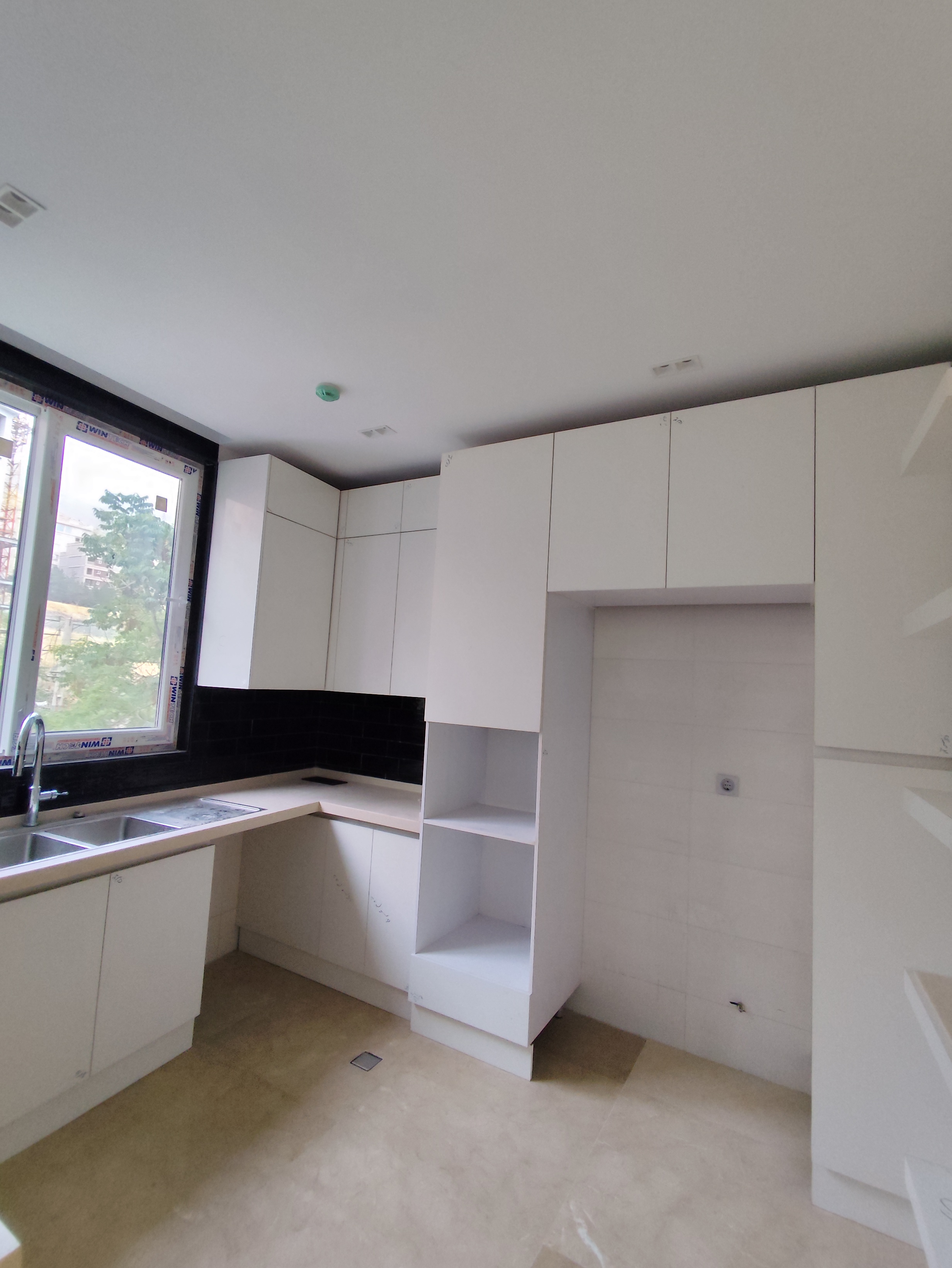 اجاره آپارتمان 130 متر نیاوران مدرن