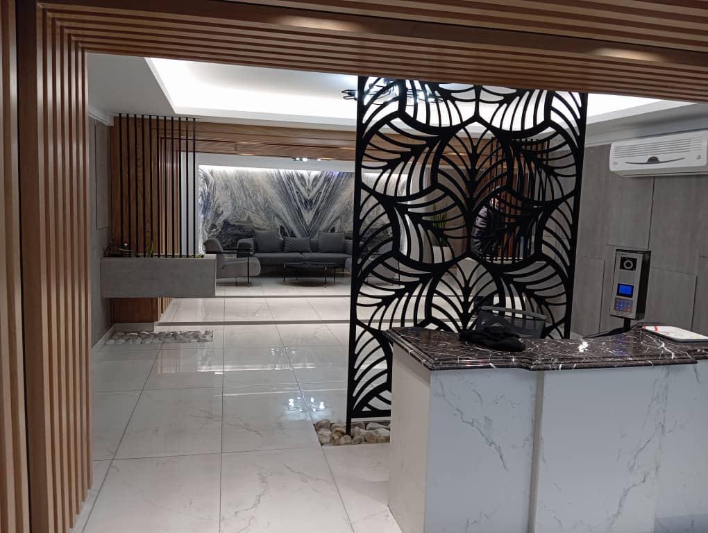 فروش آپارتمان  140 متر آپارتمان قبا غرق نور مدرن محله دنج و خلوت