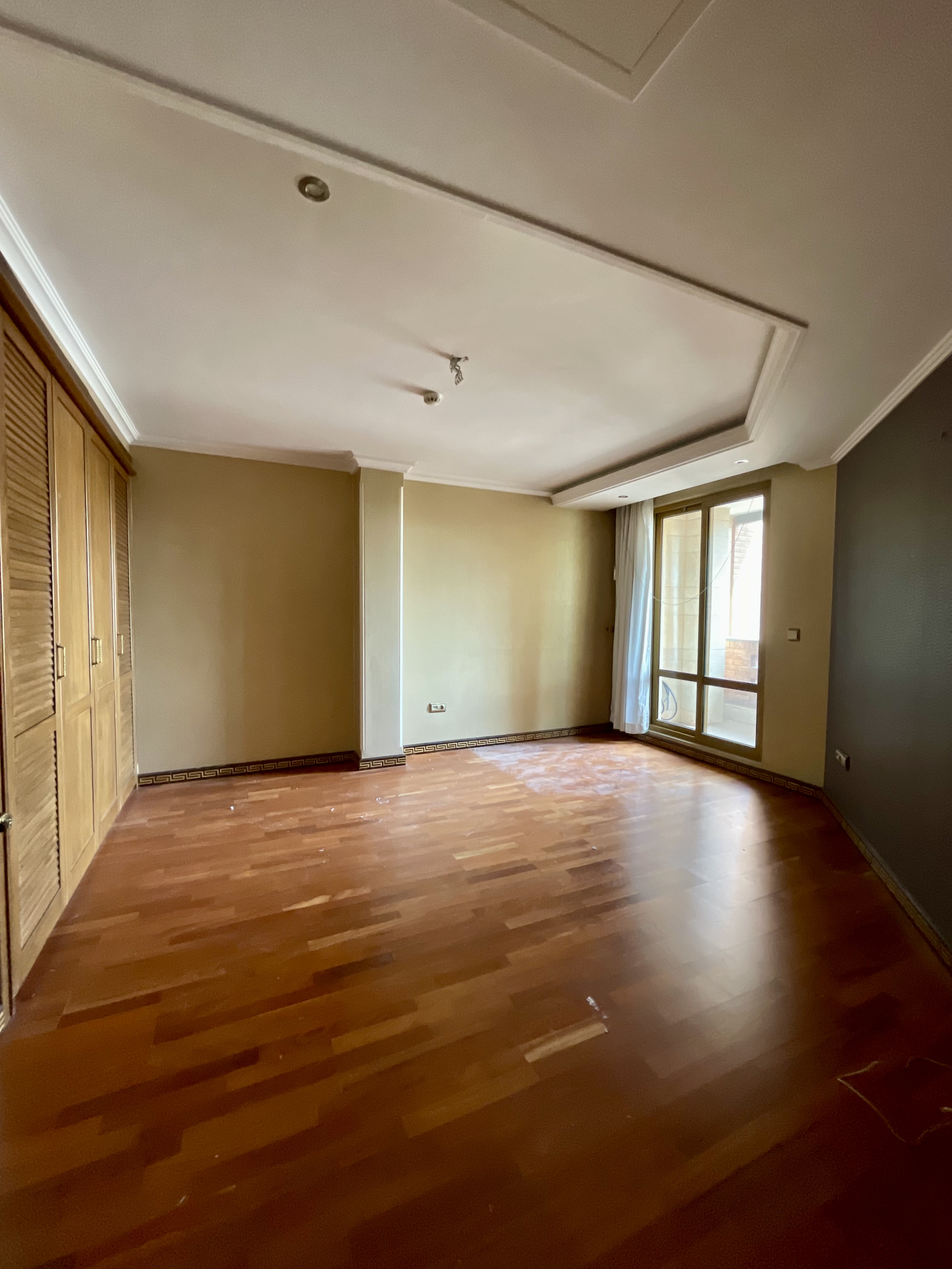 اجاره آپارتمان 270متر یاسر تاپ لوکیشن
