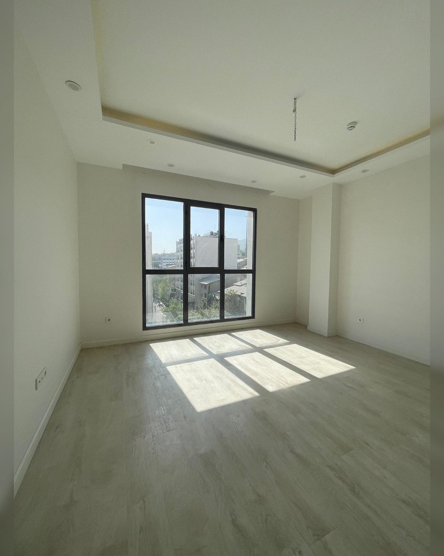 آپارتمان 170 متر 3 خواب 3 جهت نور