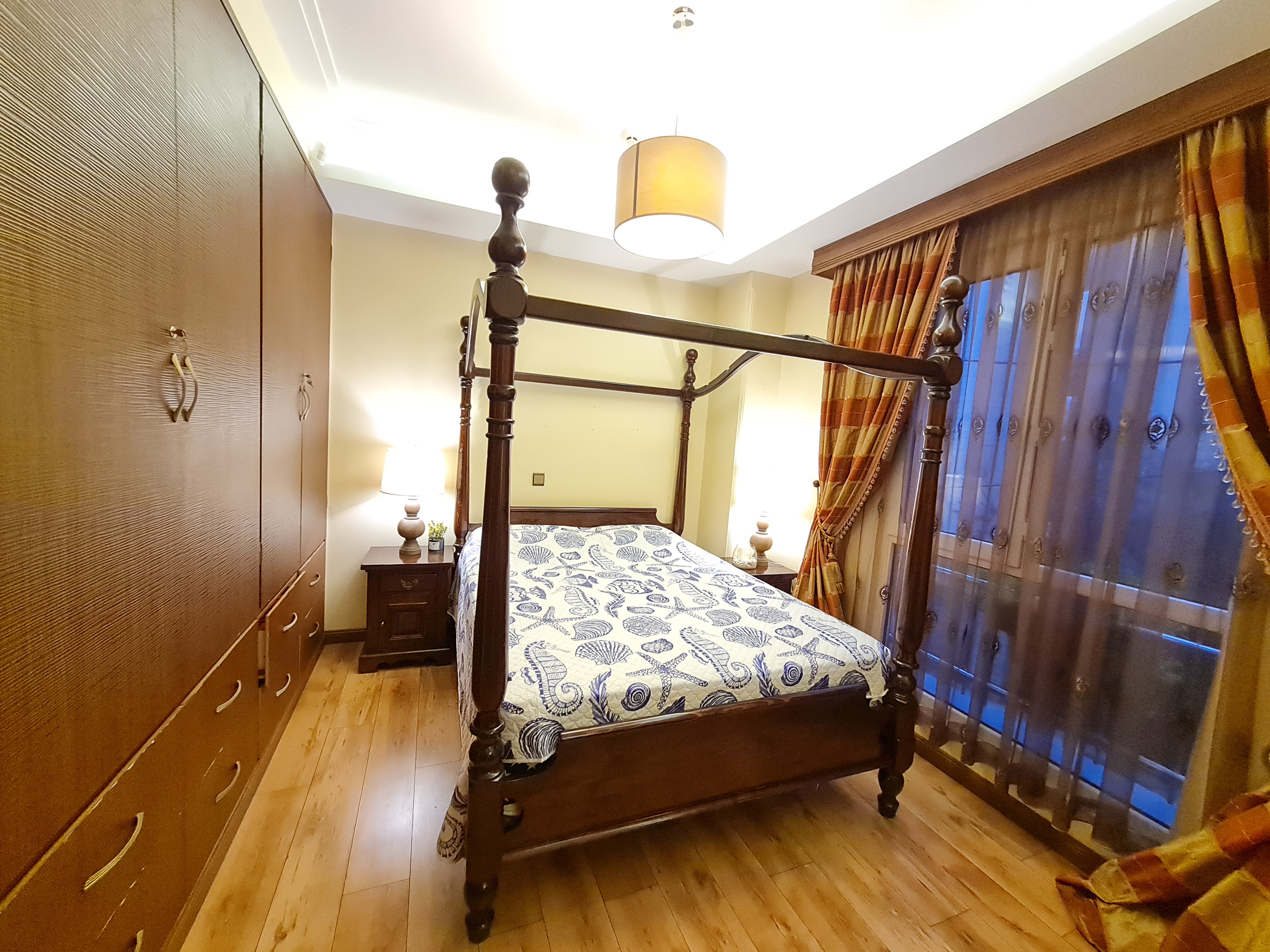 فروش آپارتمان 130 متر کیکاووس تاپ لوکیشن