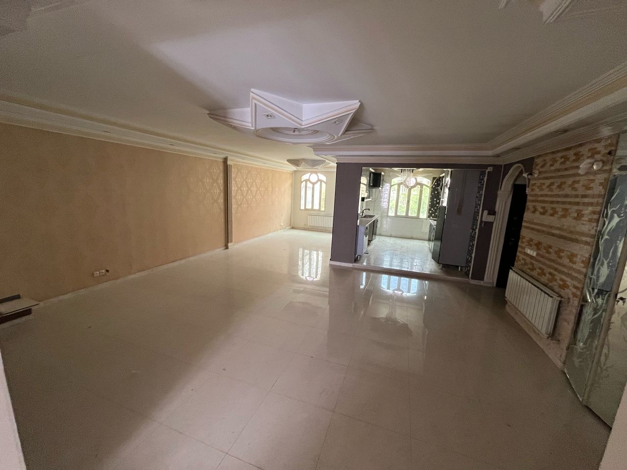 فروش آپارتمان ٣خواب آجودانيه
