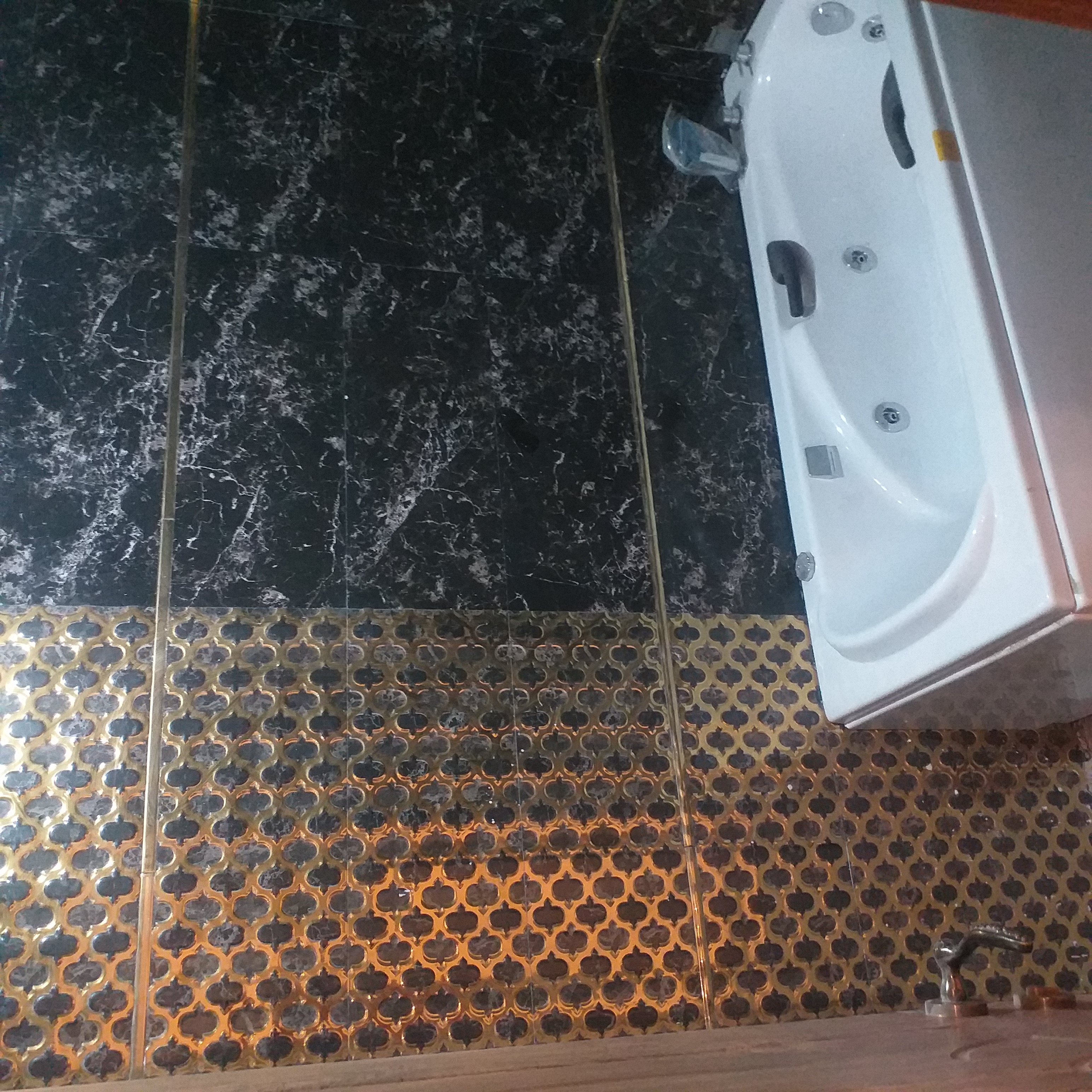 رهن آپارتمان 190 متری/ سه خواب/کلیدنخورده/4 پارکینگ