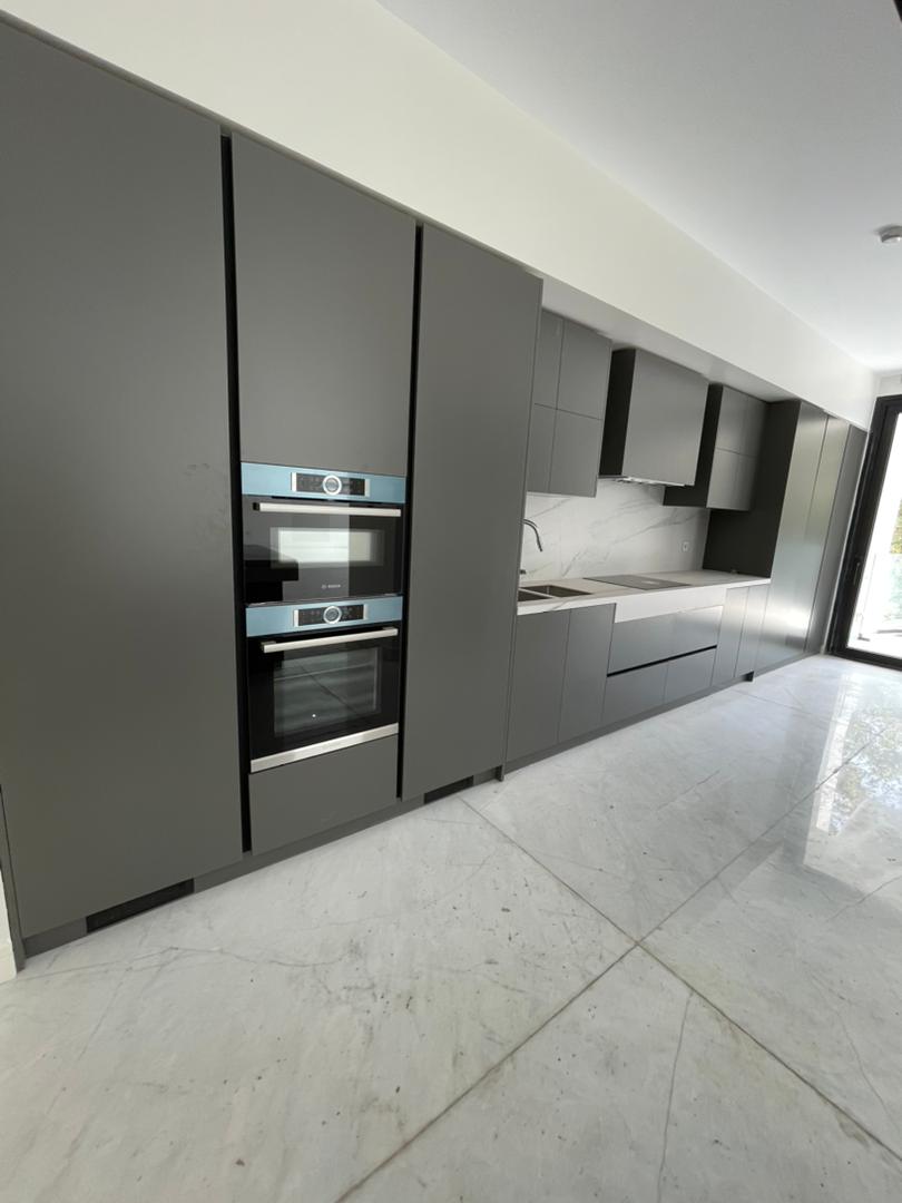 فروش اپارتمان 305 متر فرمانیه نوساز بی همتا