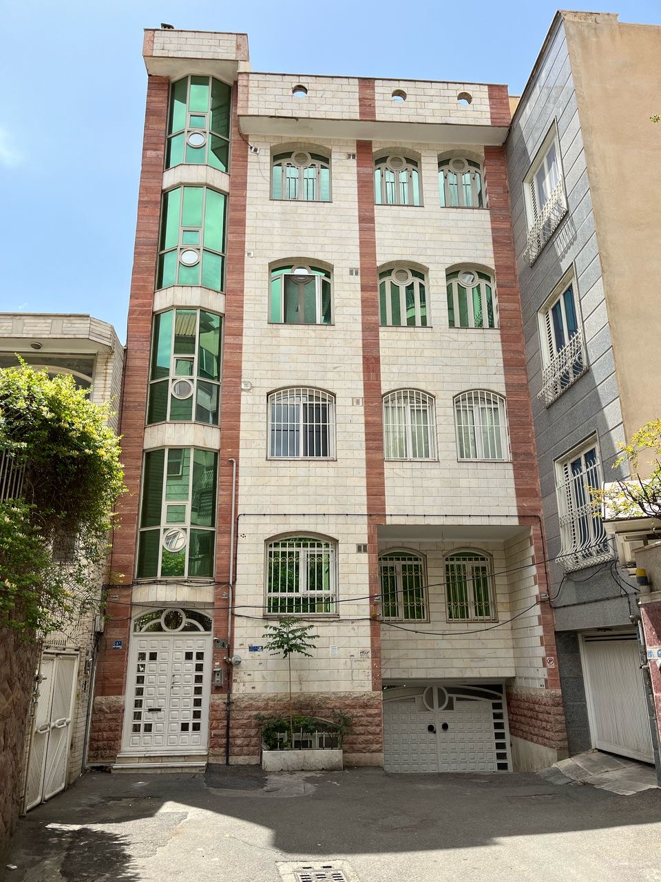 فروش آپارتمان ٣خواب آجودانيه