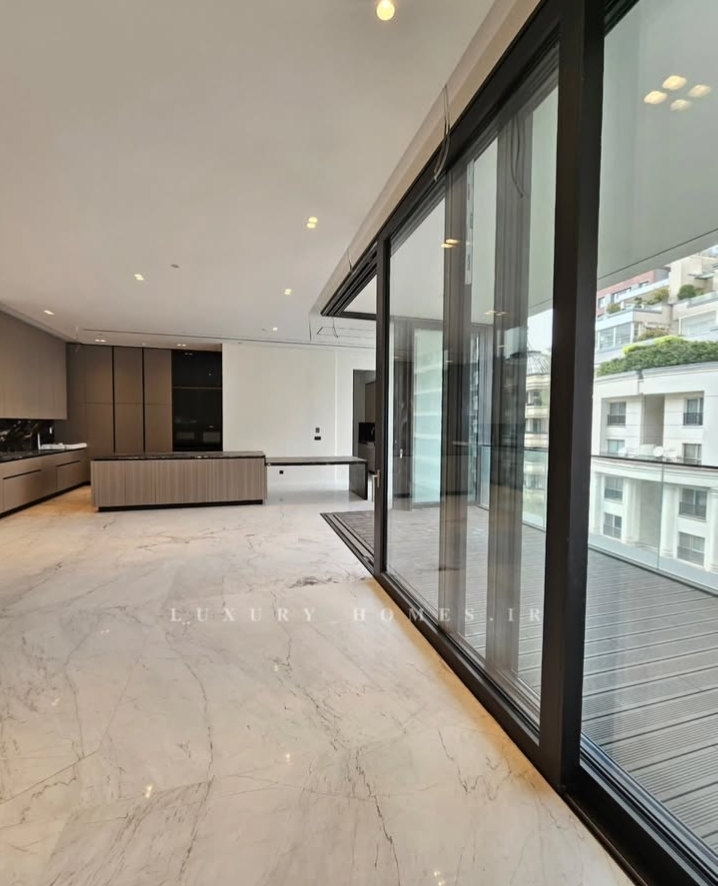 اجاره اپارتمان 300متر فرمانیه تاپ لوکیشن